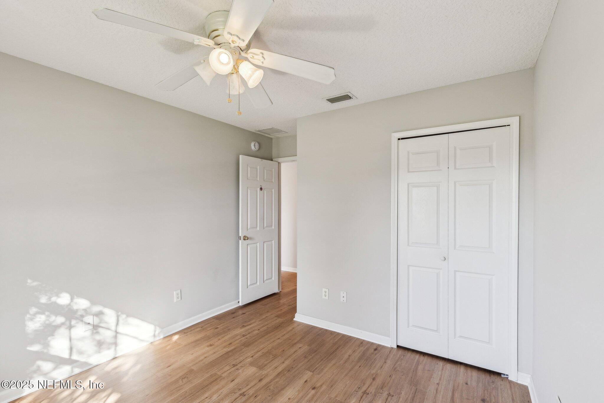 2423 ROYAL POINTE Drive