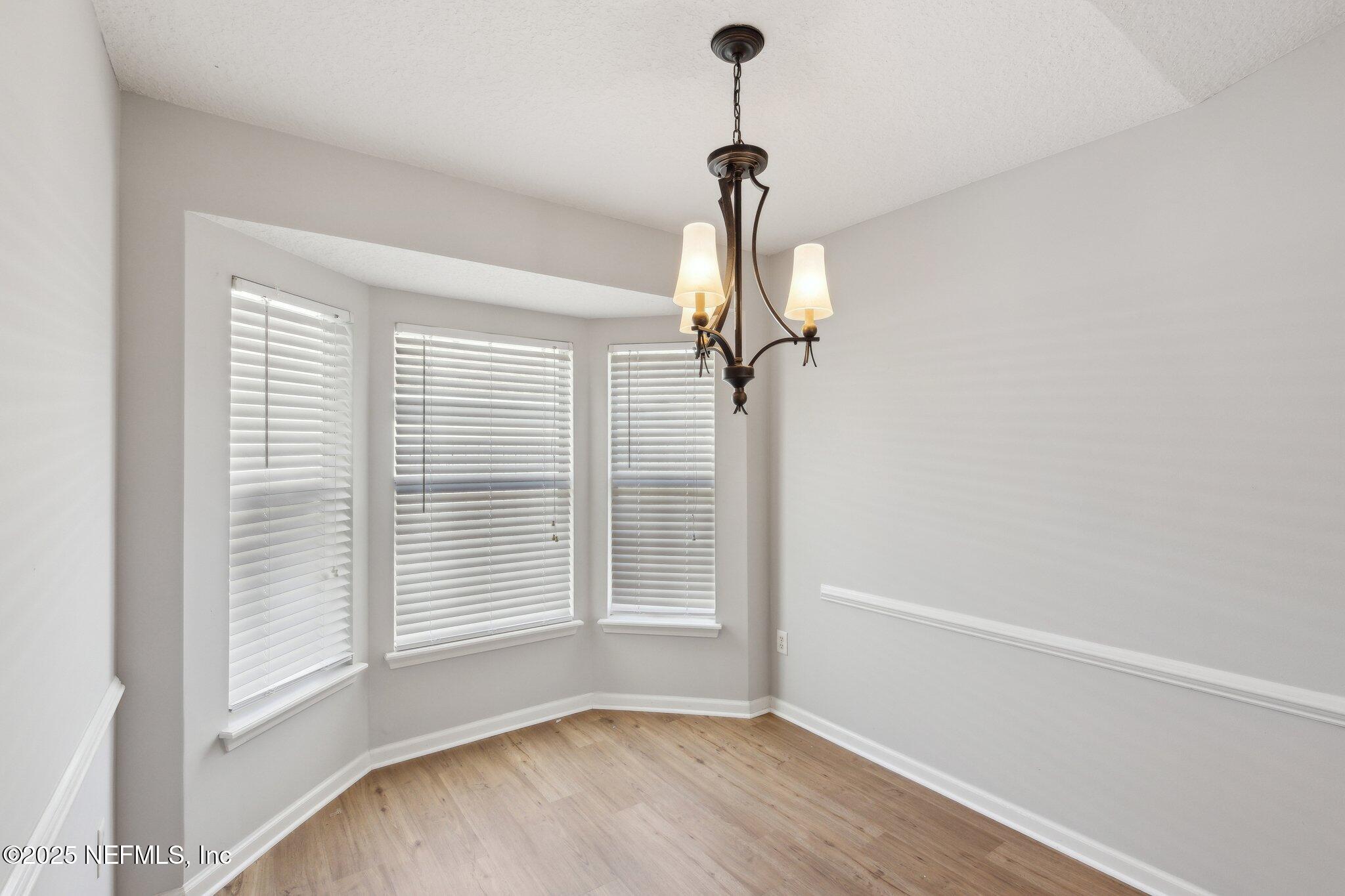 2423 ROYAL POINTE Drive
