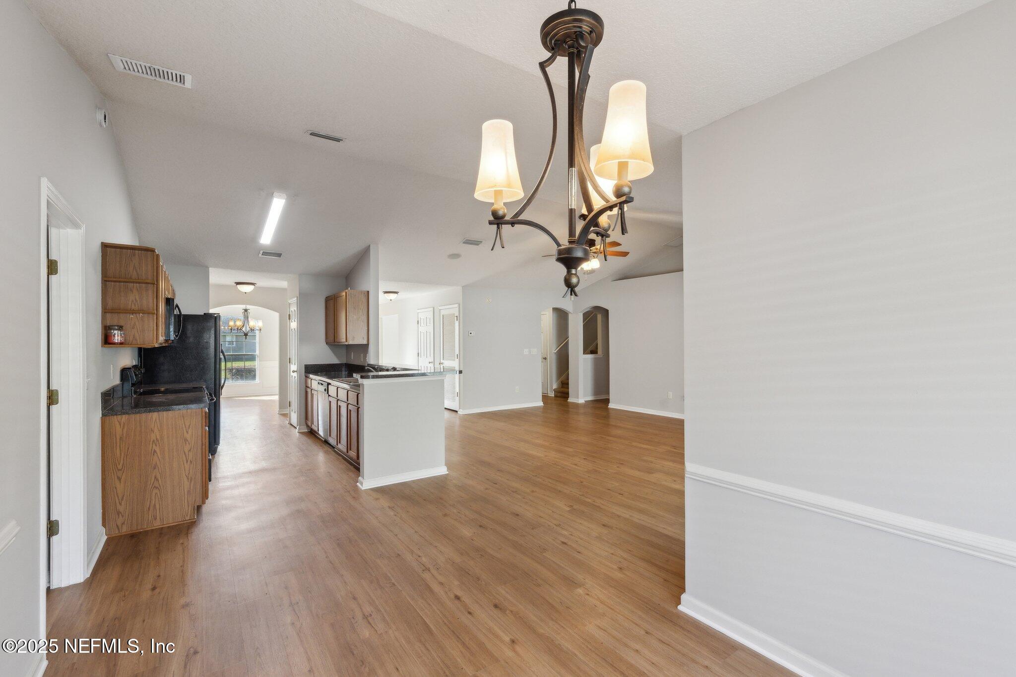 2423 ROYAL POINTE Drive