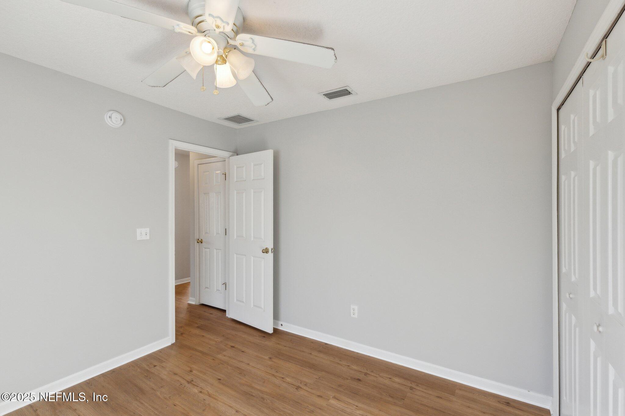 2423 ROYAL POINTE Drive