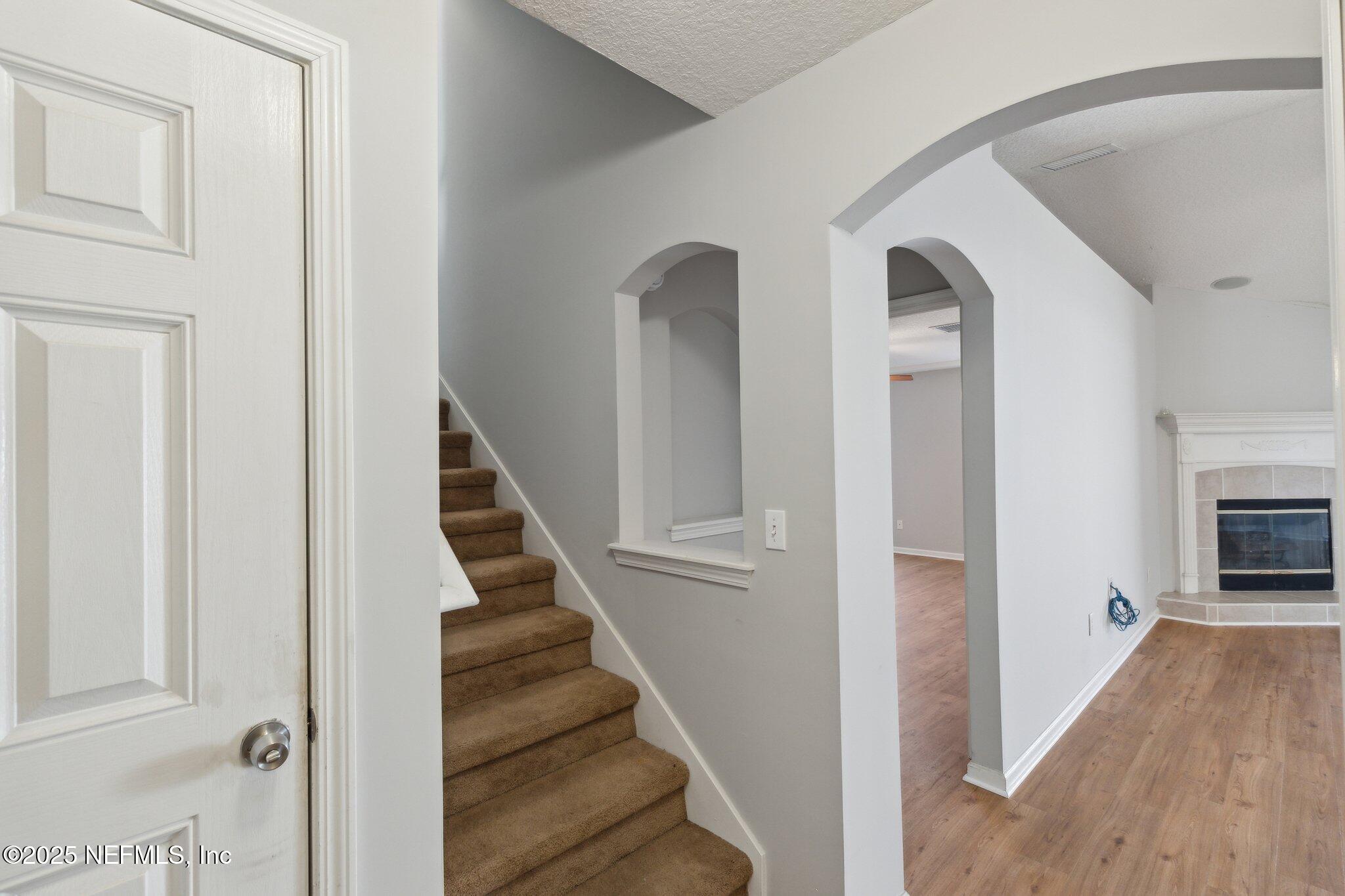 2423 ROYAL POINTE Drive