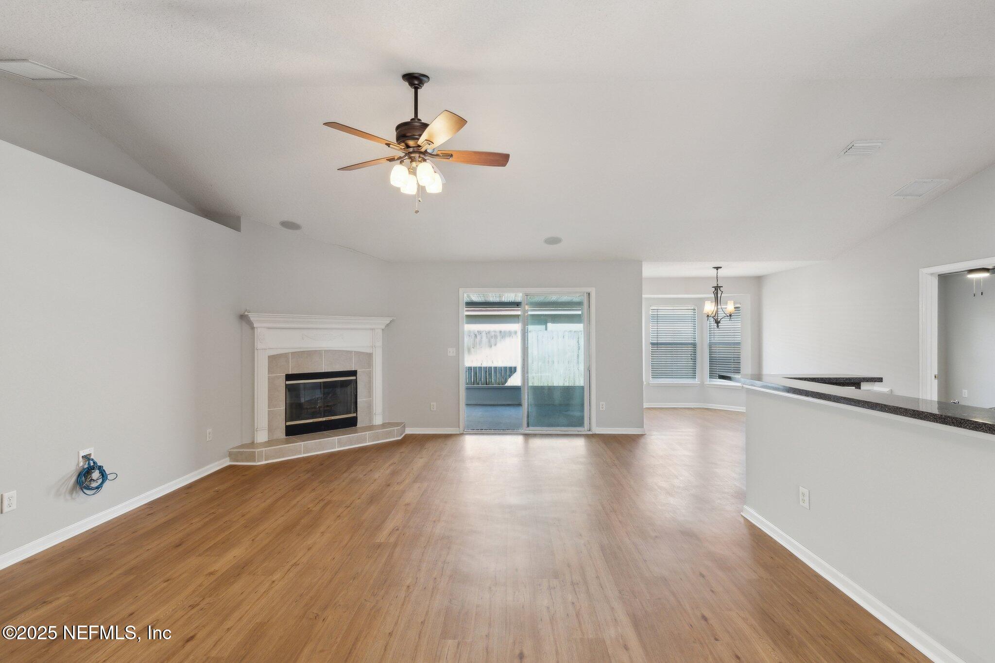 2423 ROYAL POINTE Drive