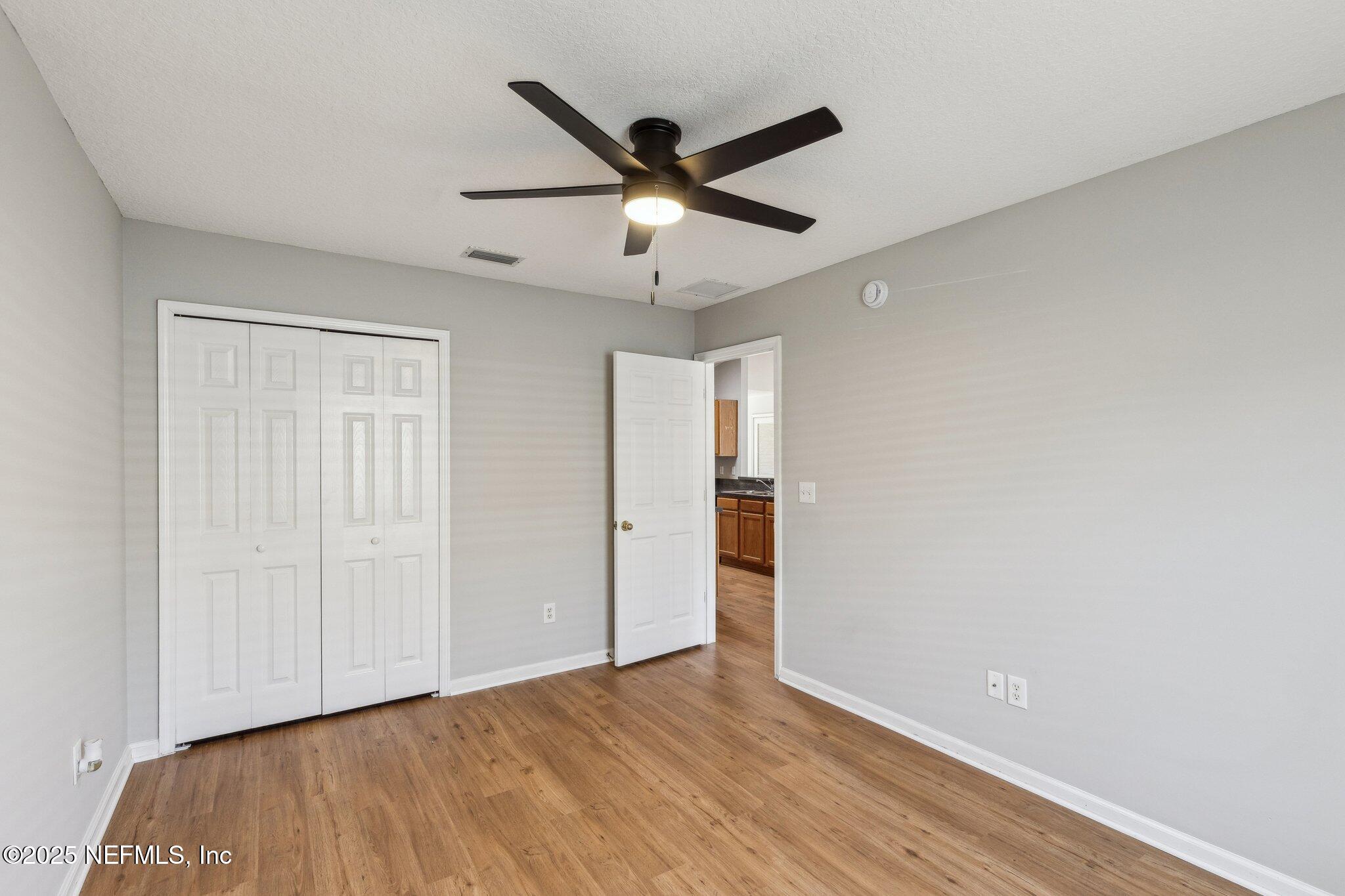 2423 ROYAL POINTE Drive