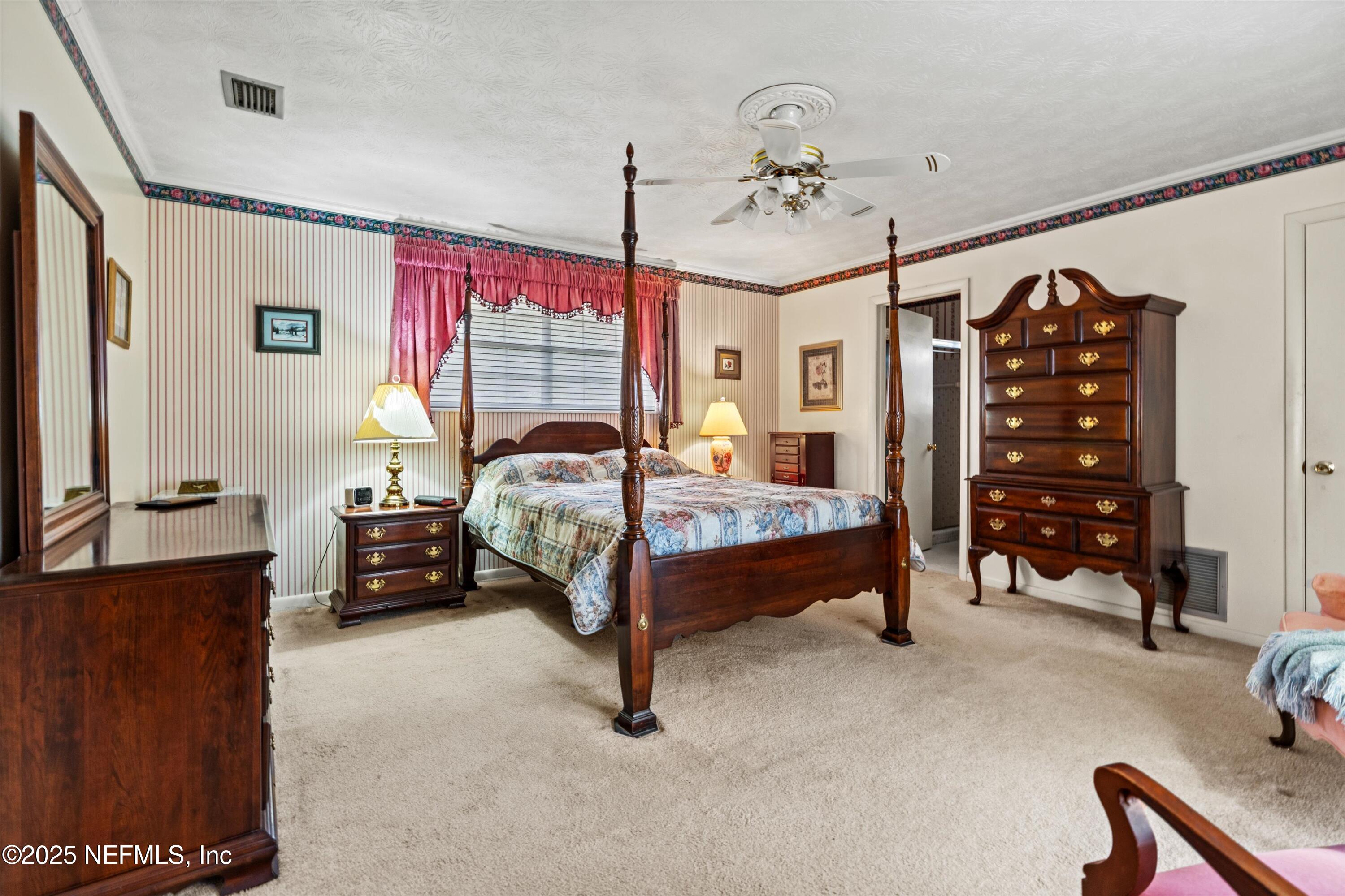 1207 JAMAICA Court