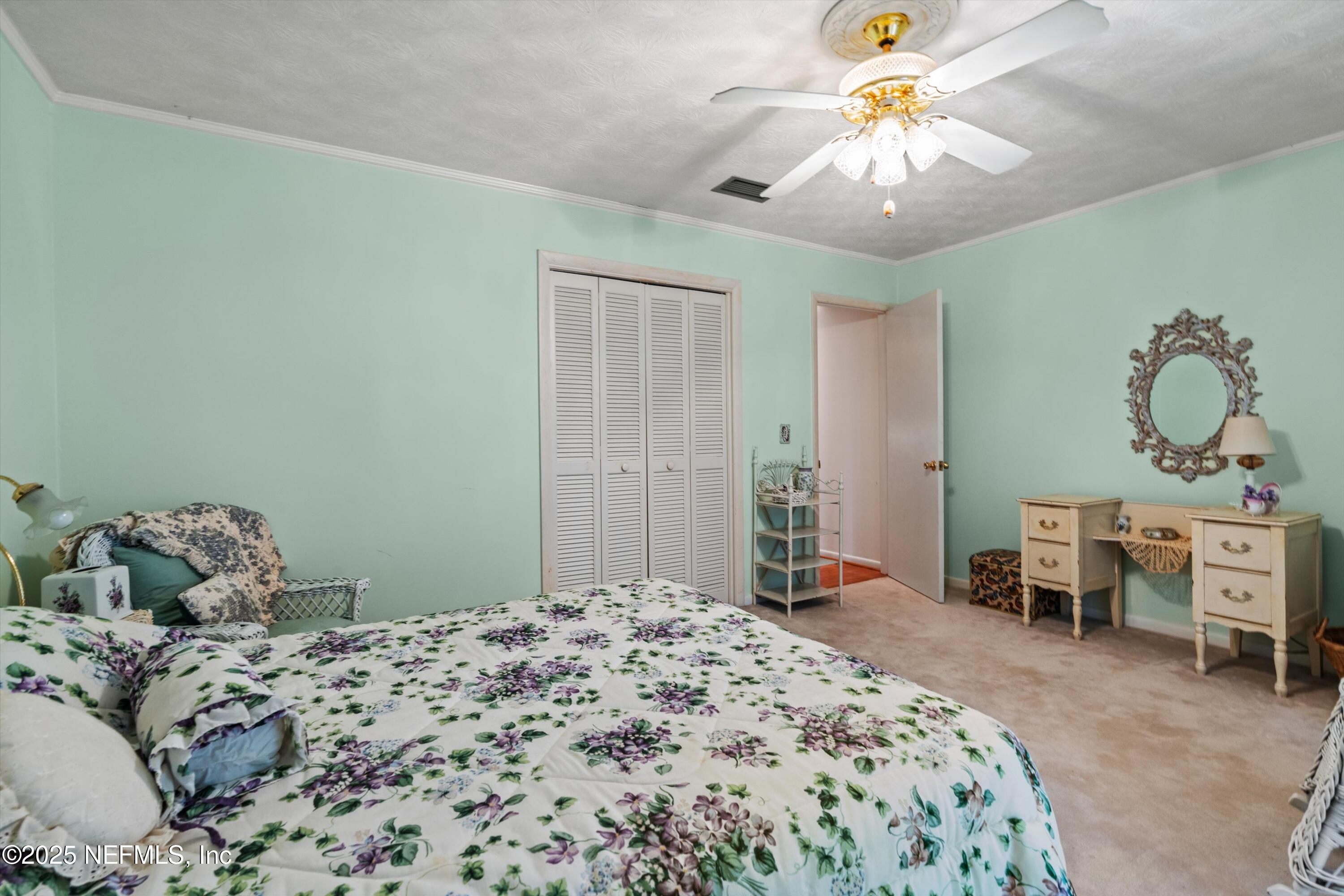 1207 JAMAICA Court