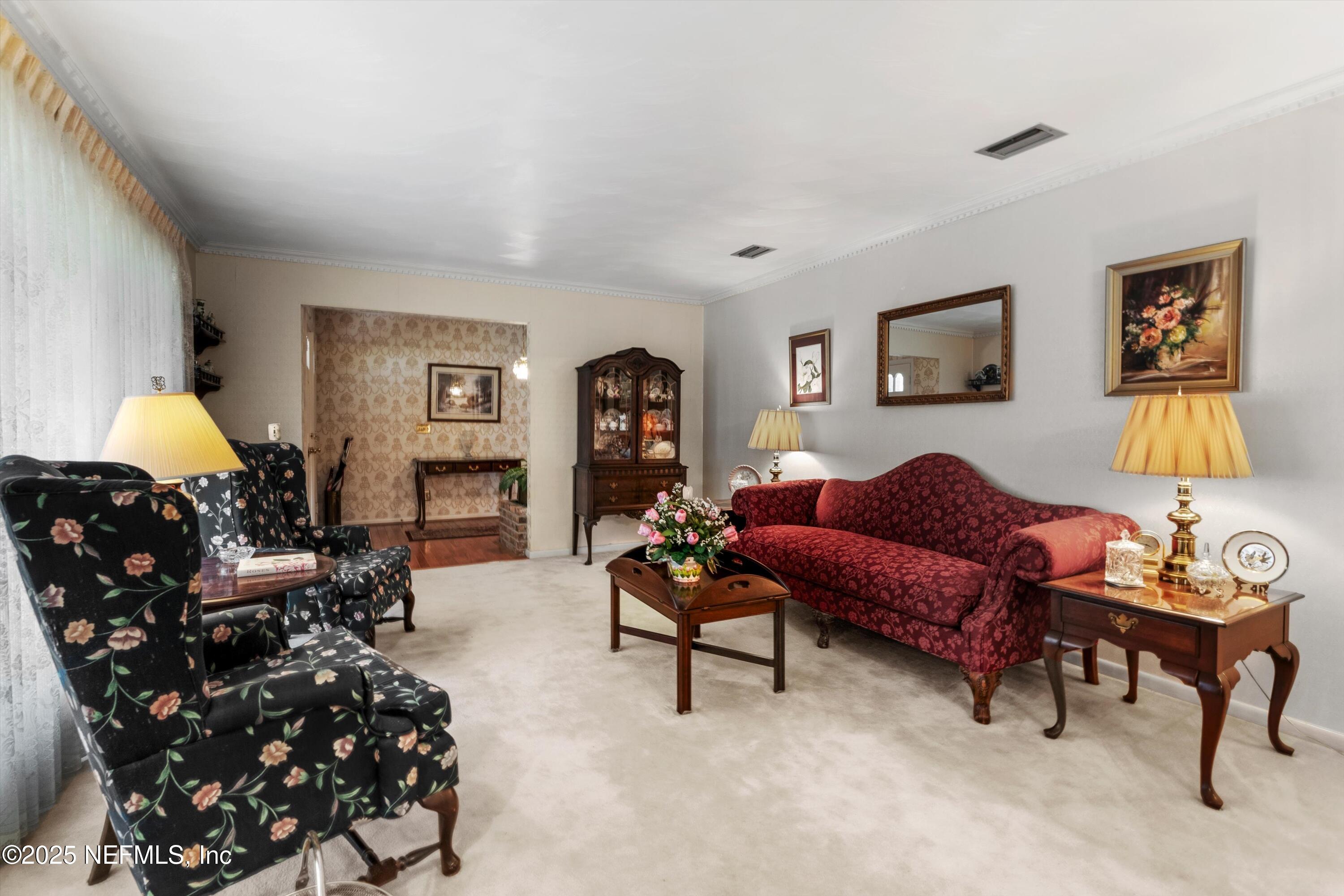 1207 JAMAICA Court