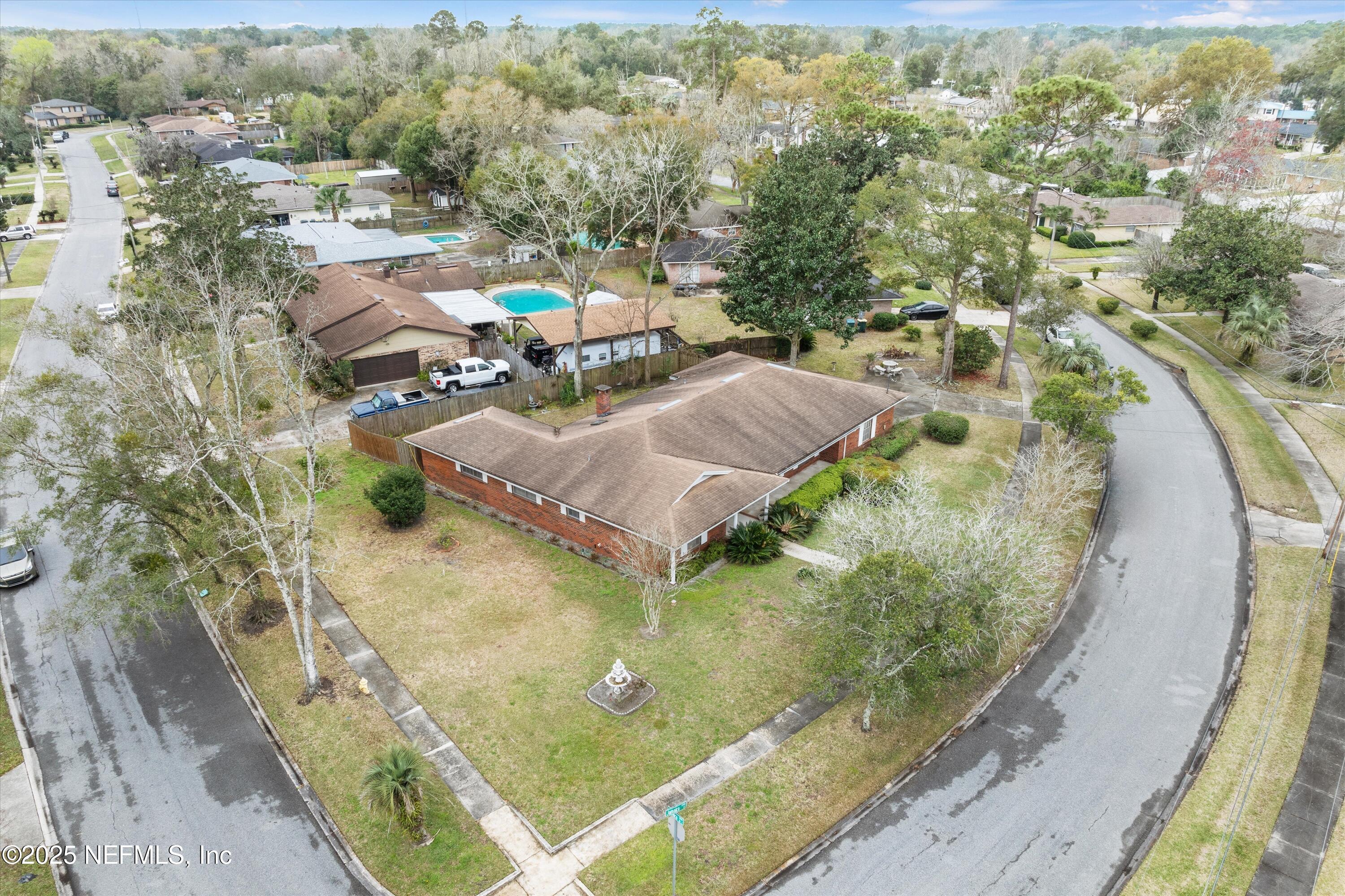 1207 JAMAICA Court