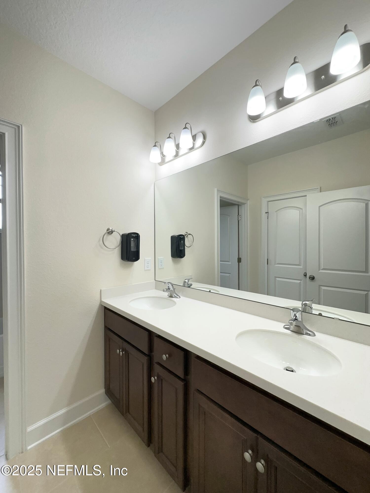 32 TALORI Avenue, St. Johns