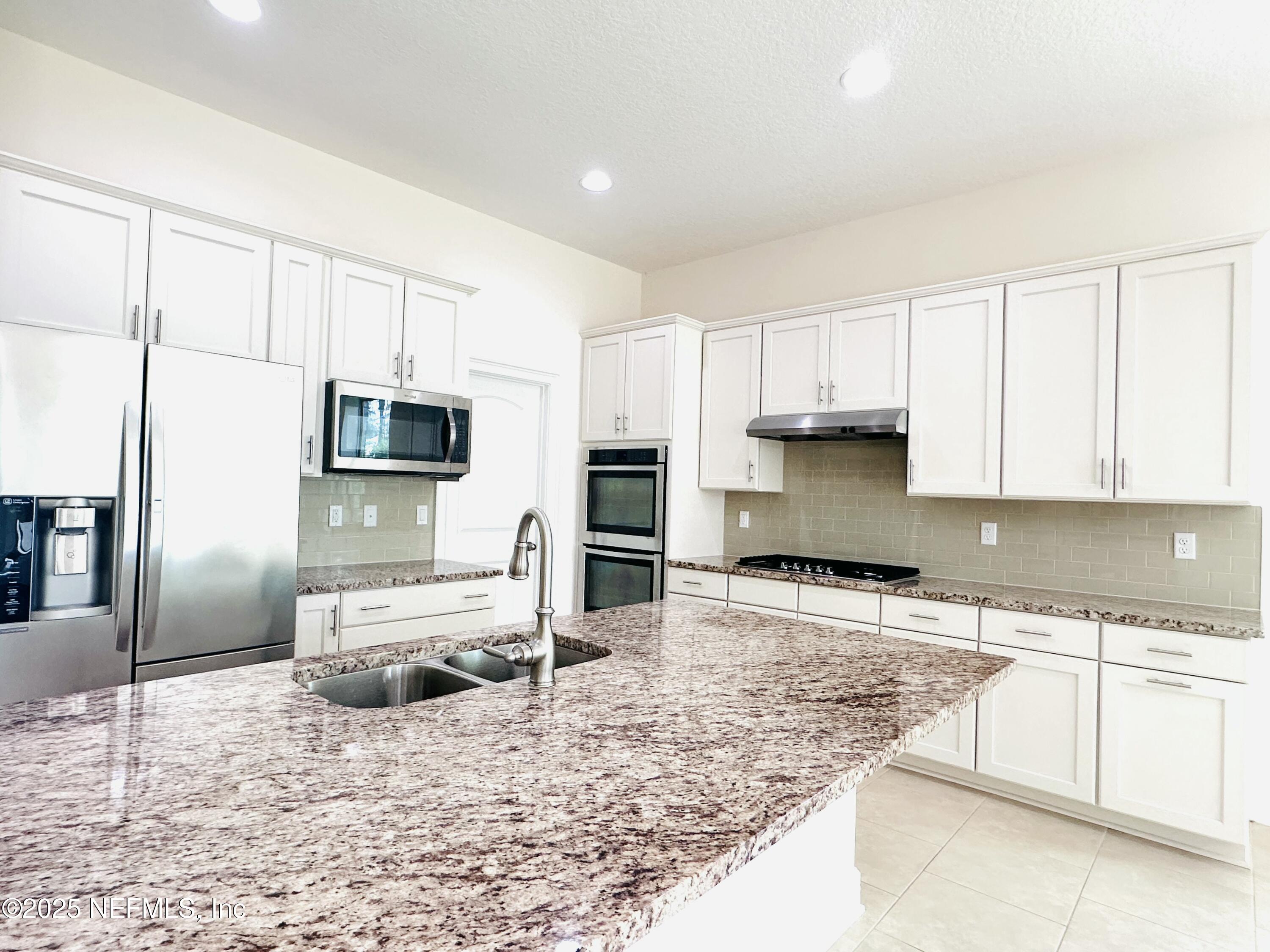 32 TALORI Avenue, St. Johns