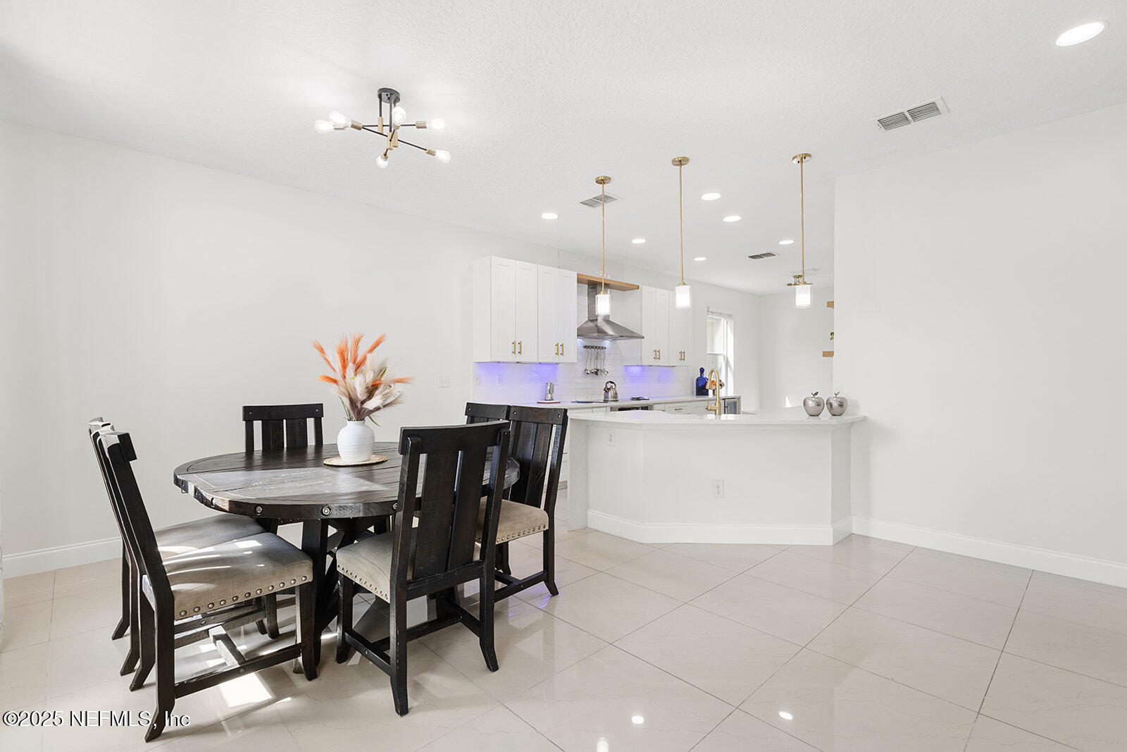 206 WOODLAND GREENS Drive
