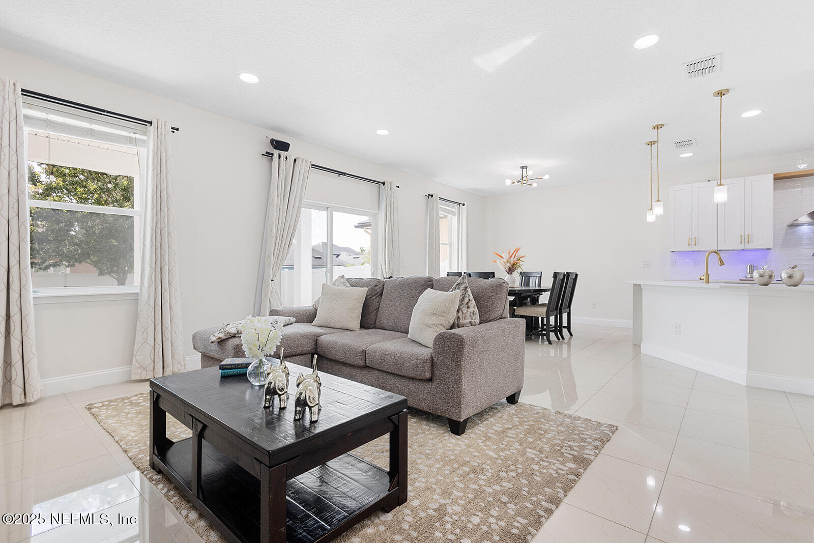 206 WOODLAND GREENS Drive
