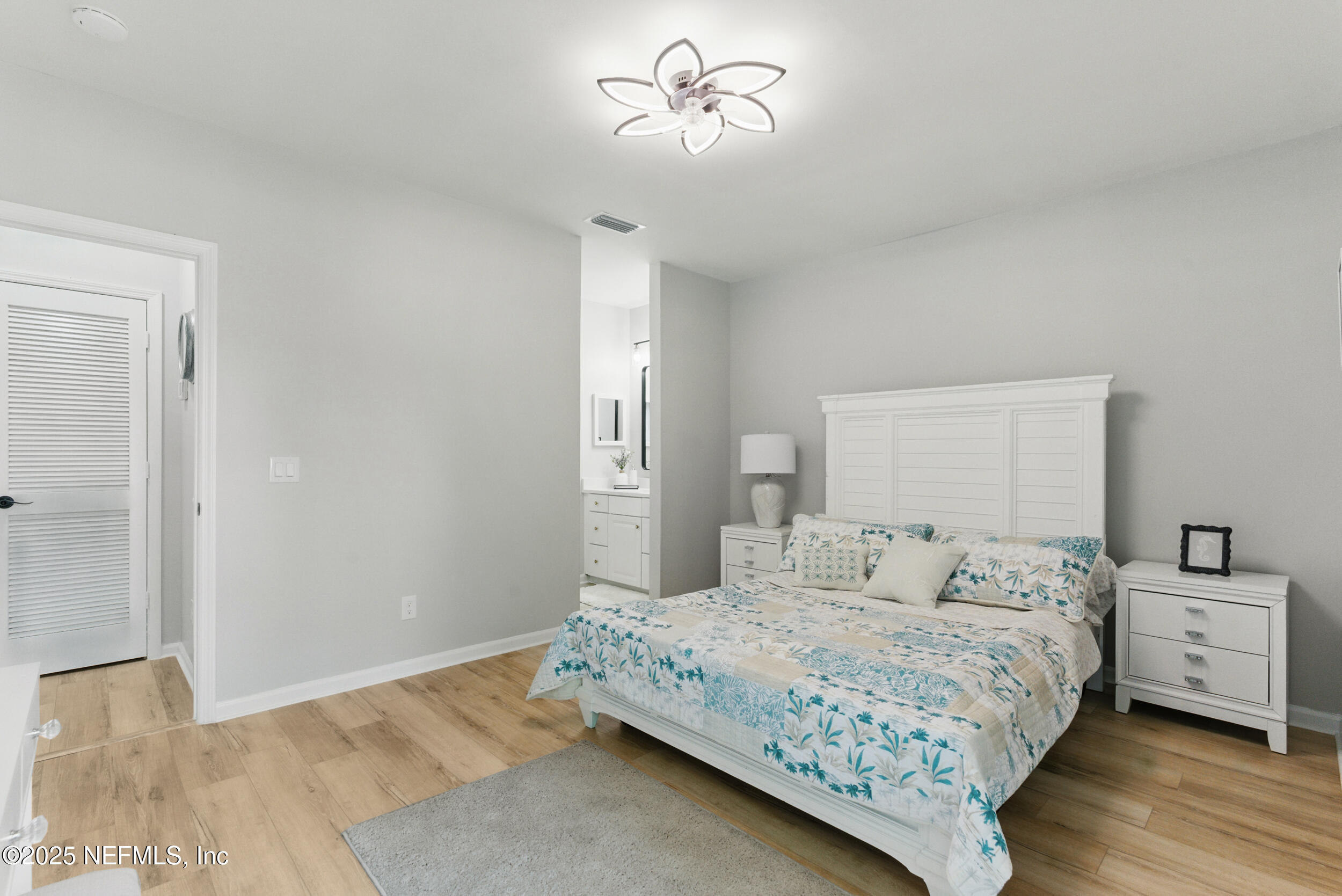 1903 WOOD HILL Place 1903