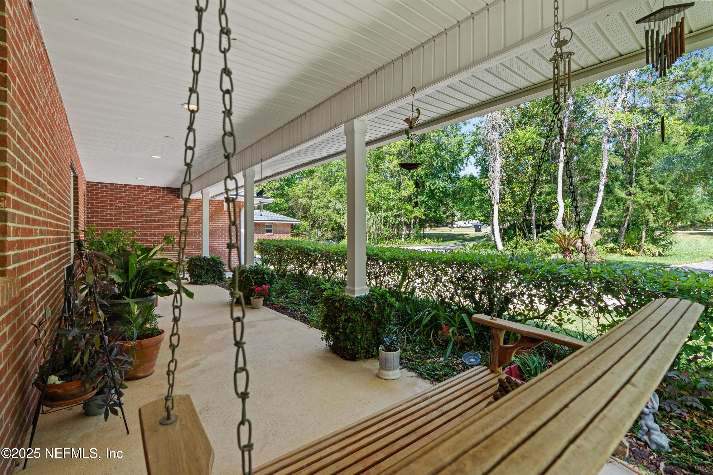 2717 POINSETTIA Avenue