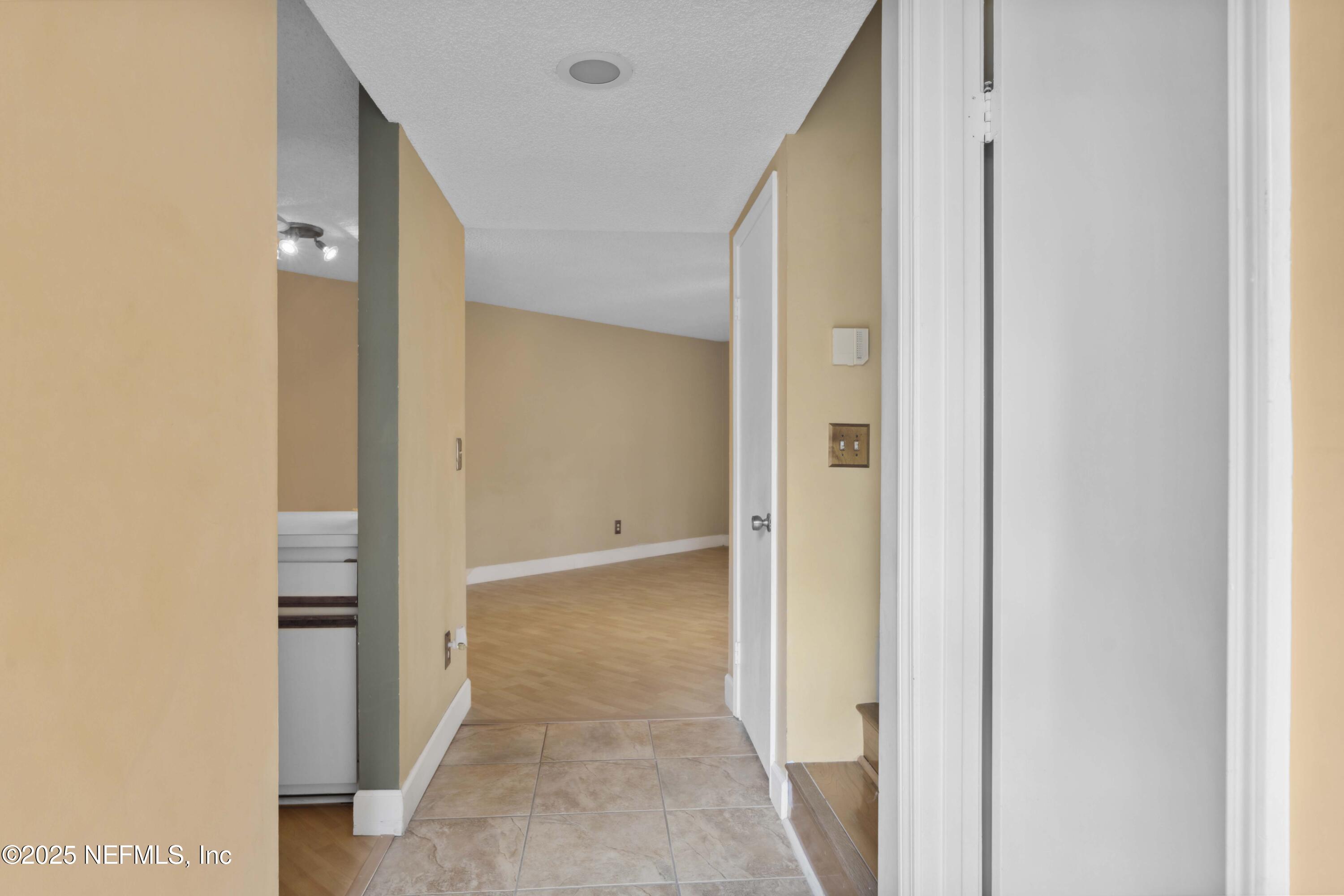 10030 S ROMAINE Circle