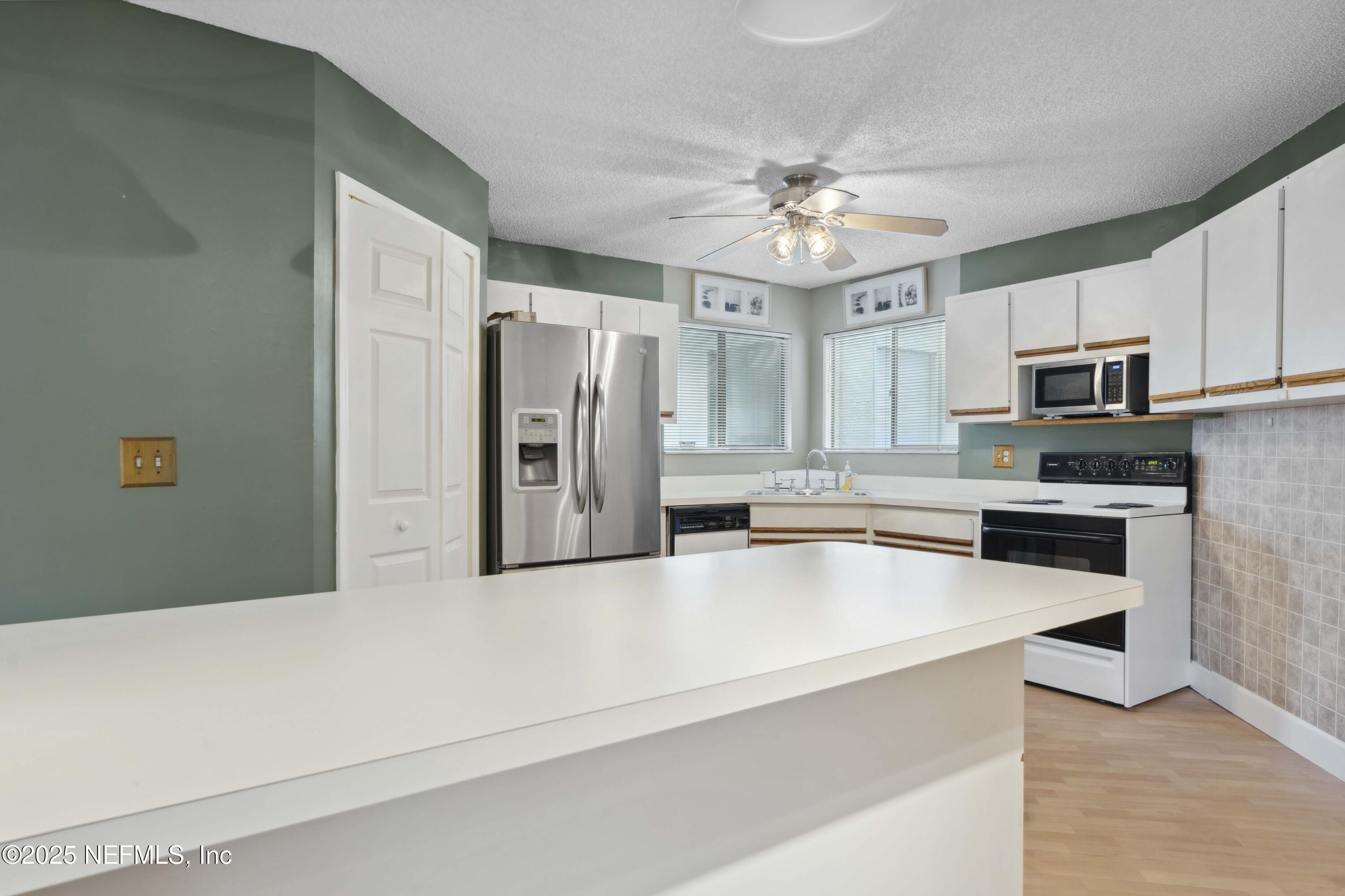 10030 S ROMAINE Circle