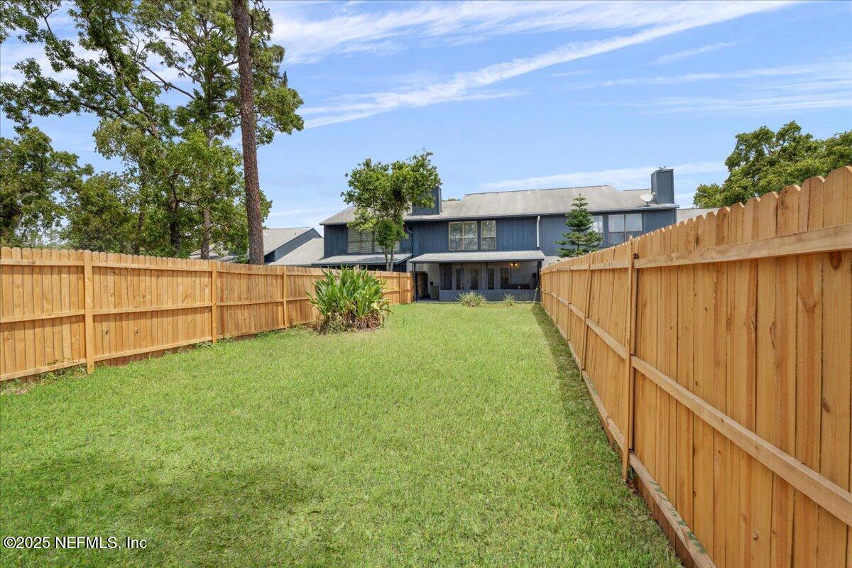 10030 S ROMAINE Circle