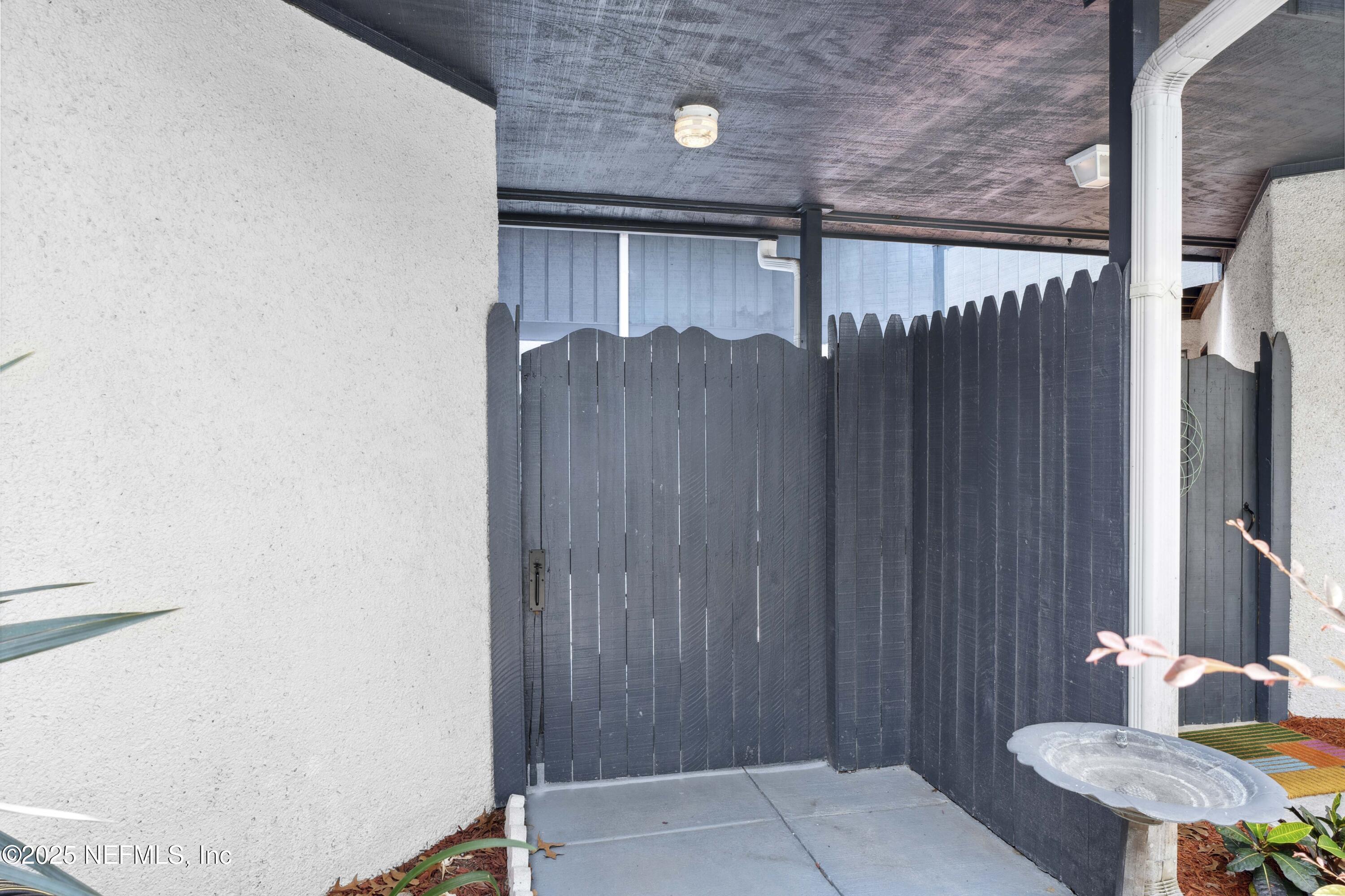 10030 S ROMAINE Circle