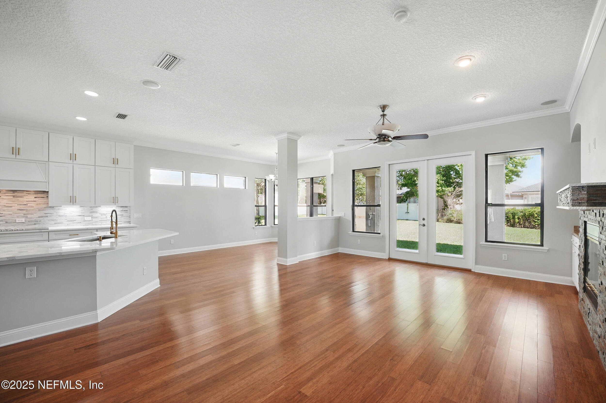 10065 ECTON Lane