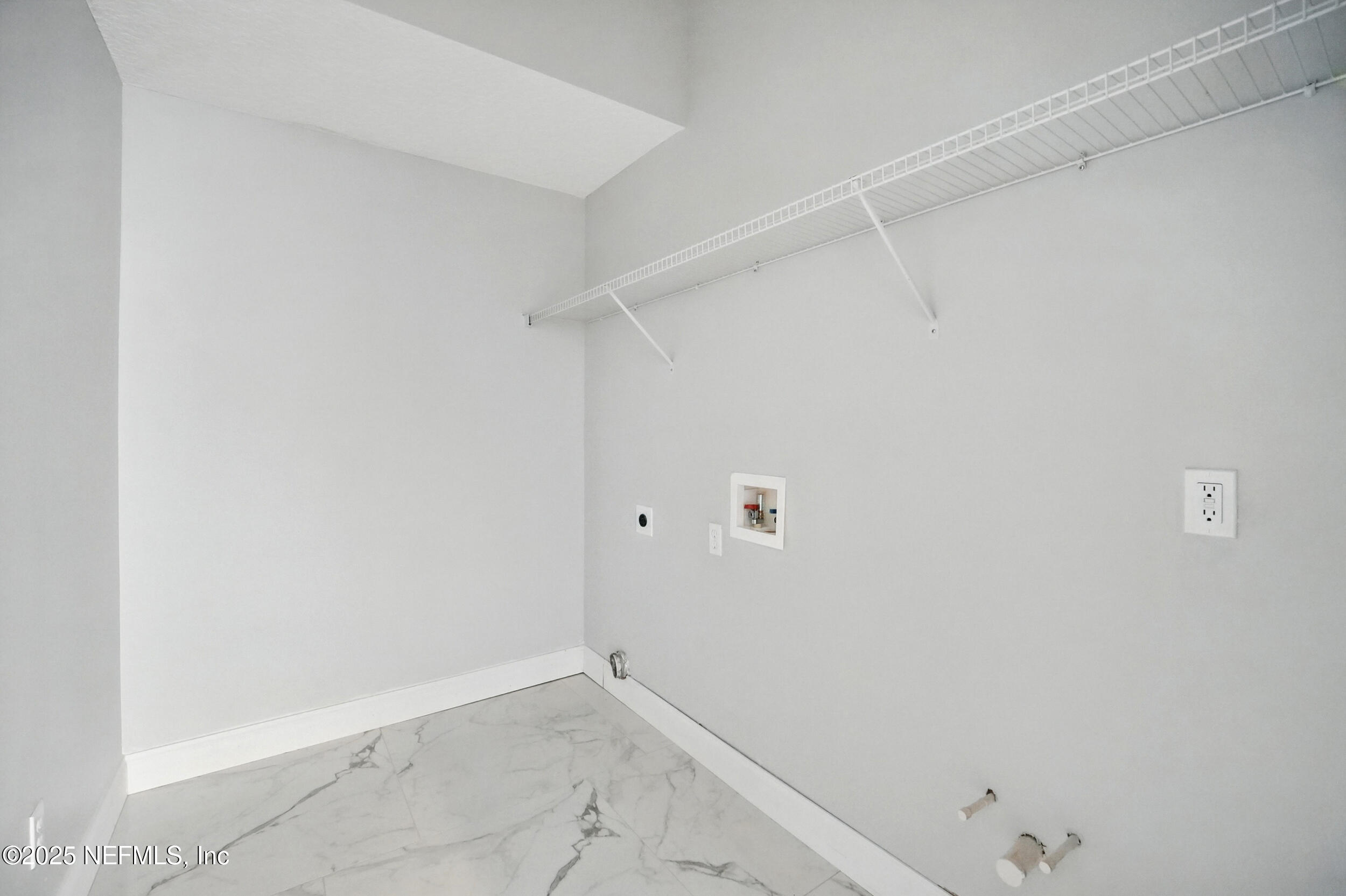 10065 ECTON Lane