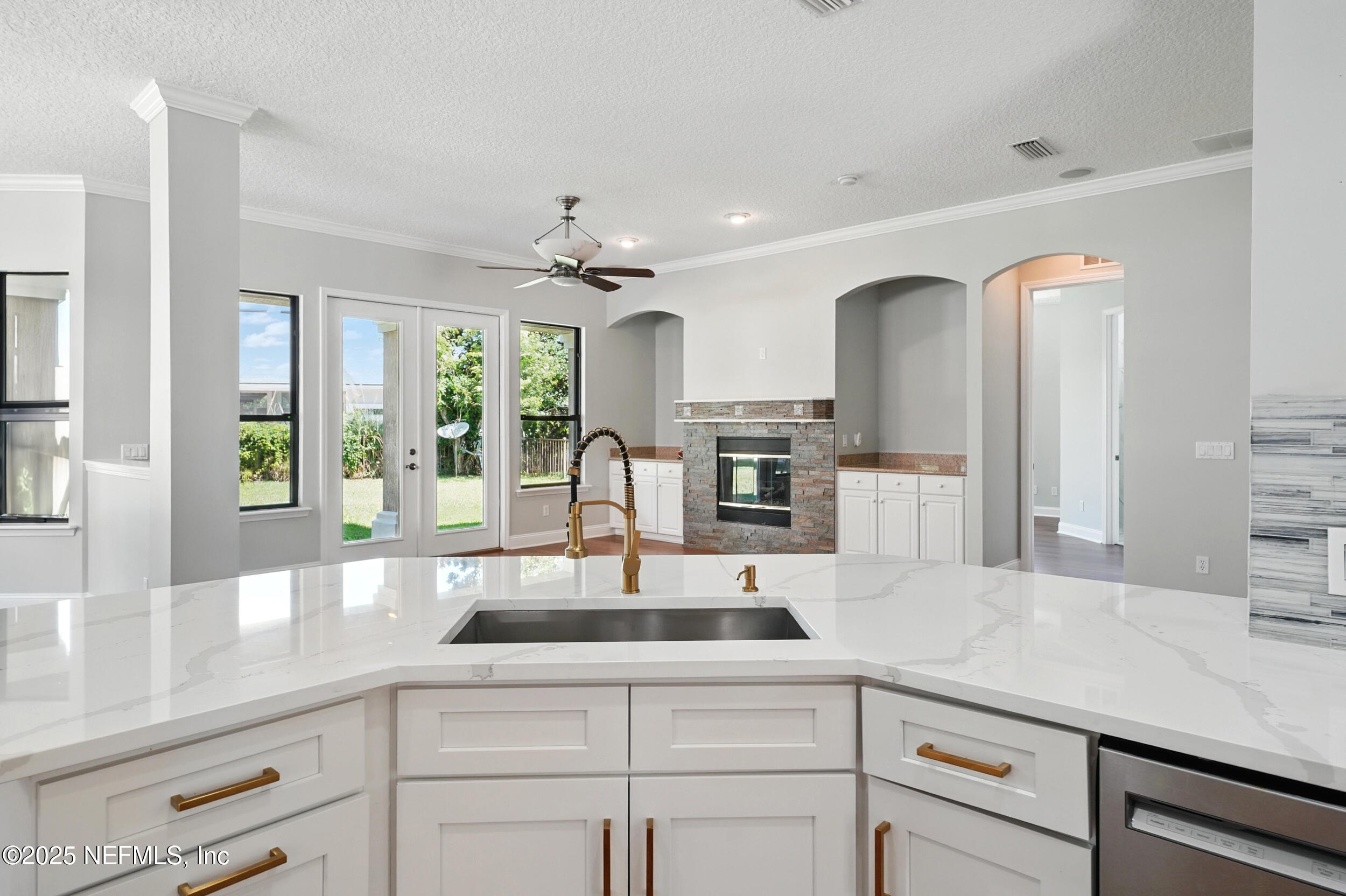 10065 ECTON Lane