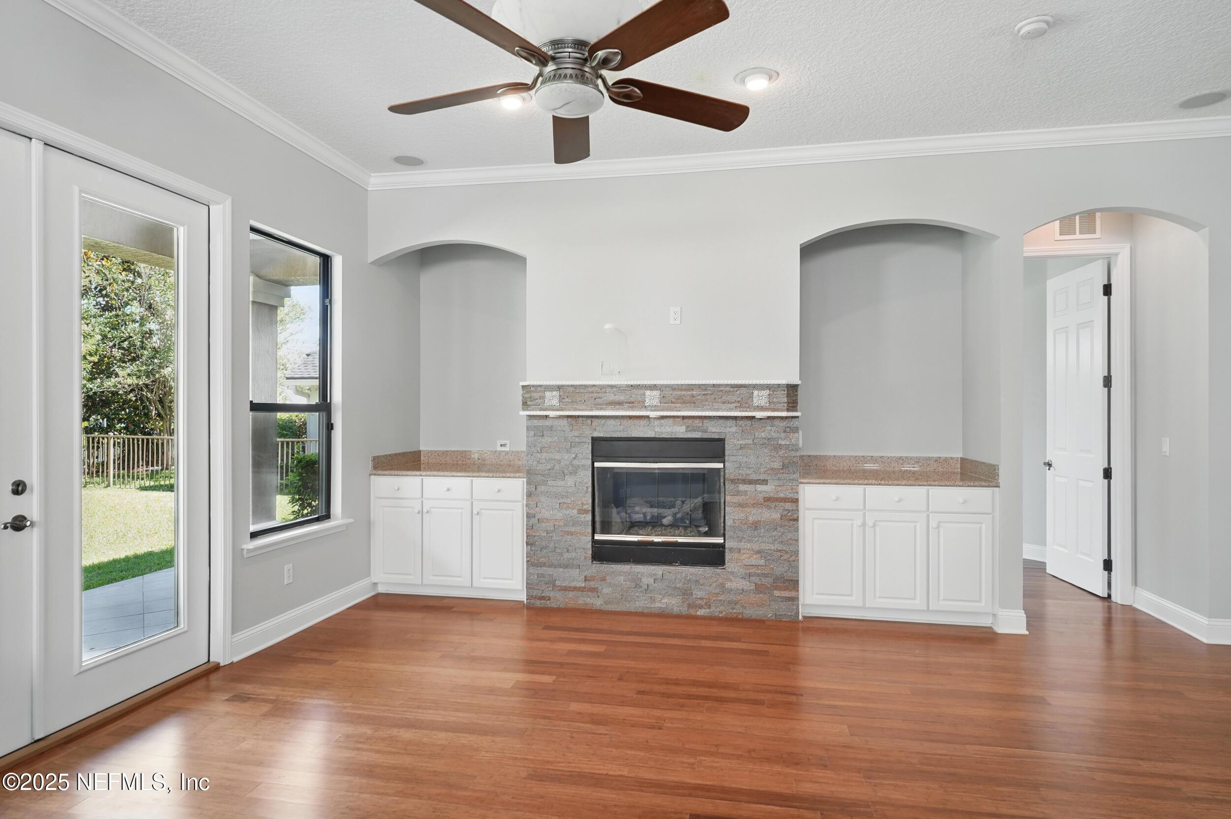 10065 ECTON Lane