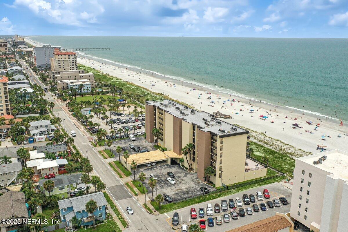 601 1ST Street 4H