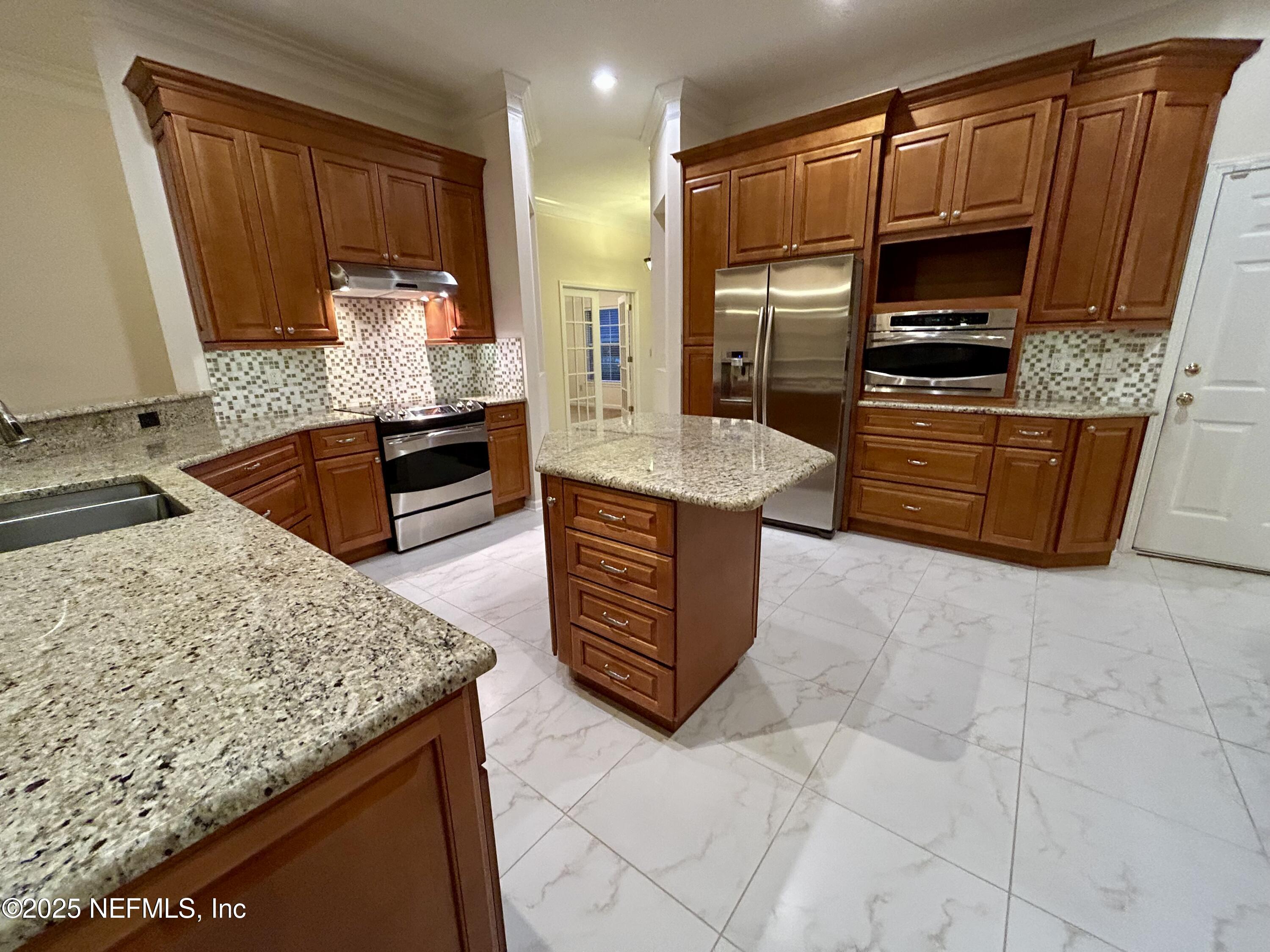 1717 RIVER PLANTATION Lane