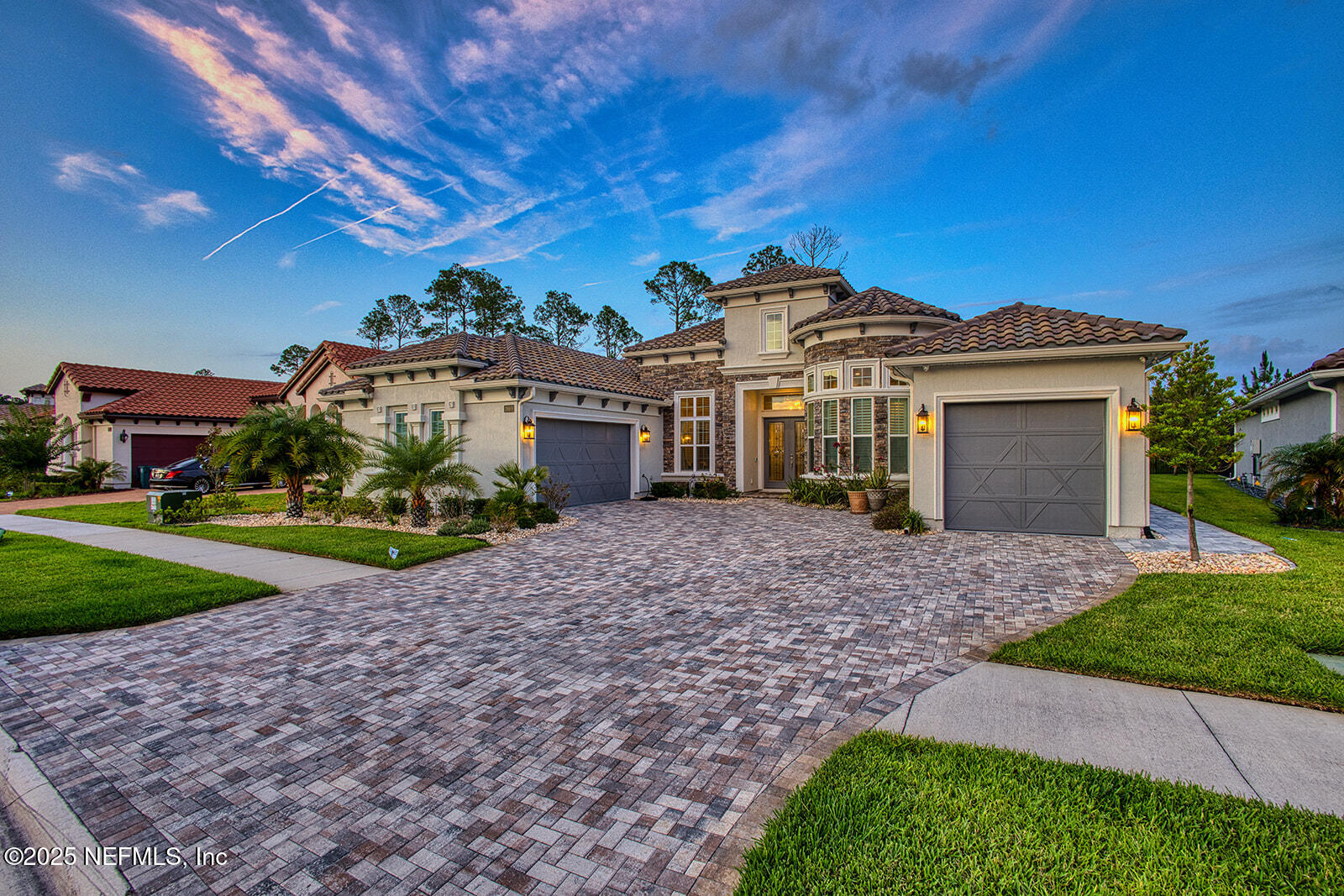 2883 CASSIA Lane