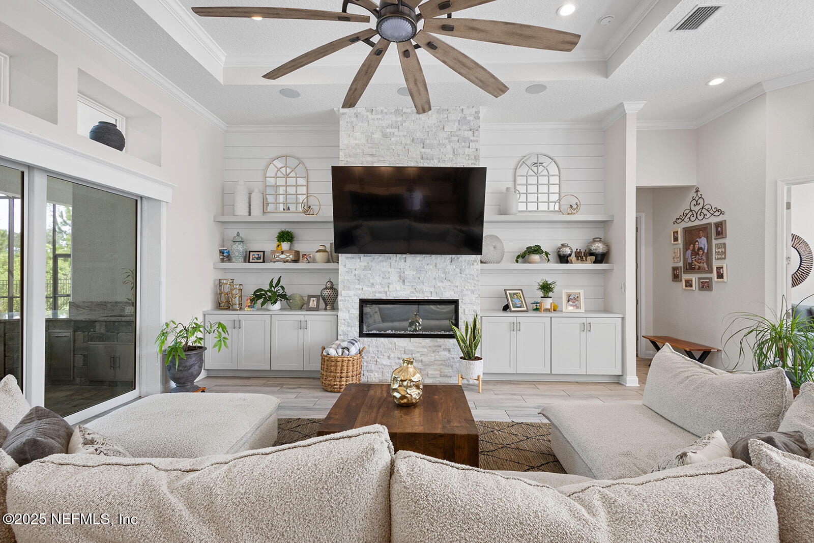 2883 CASSIA Lane