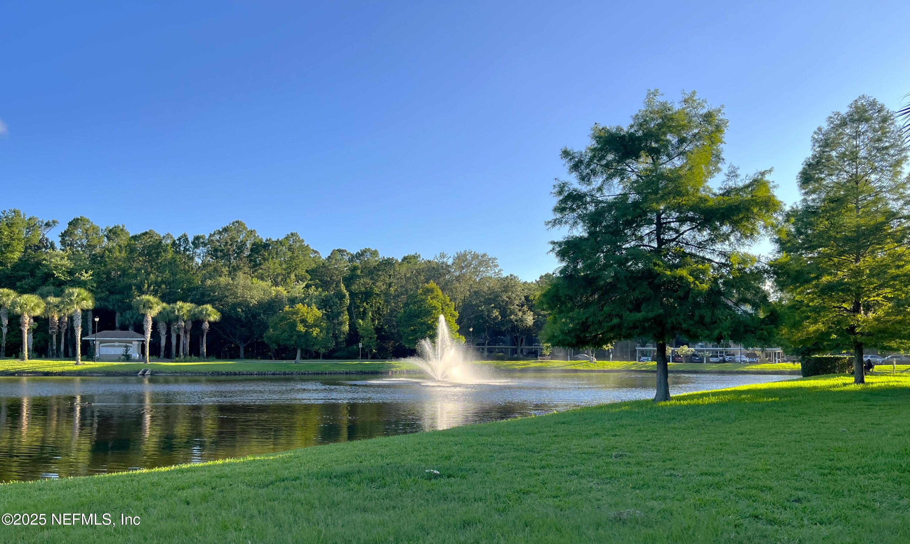 10550 BAYMEADOWS Road 425