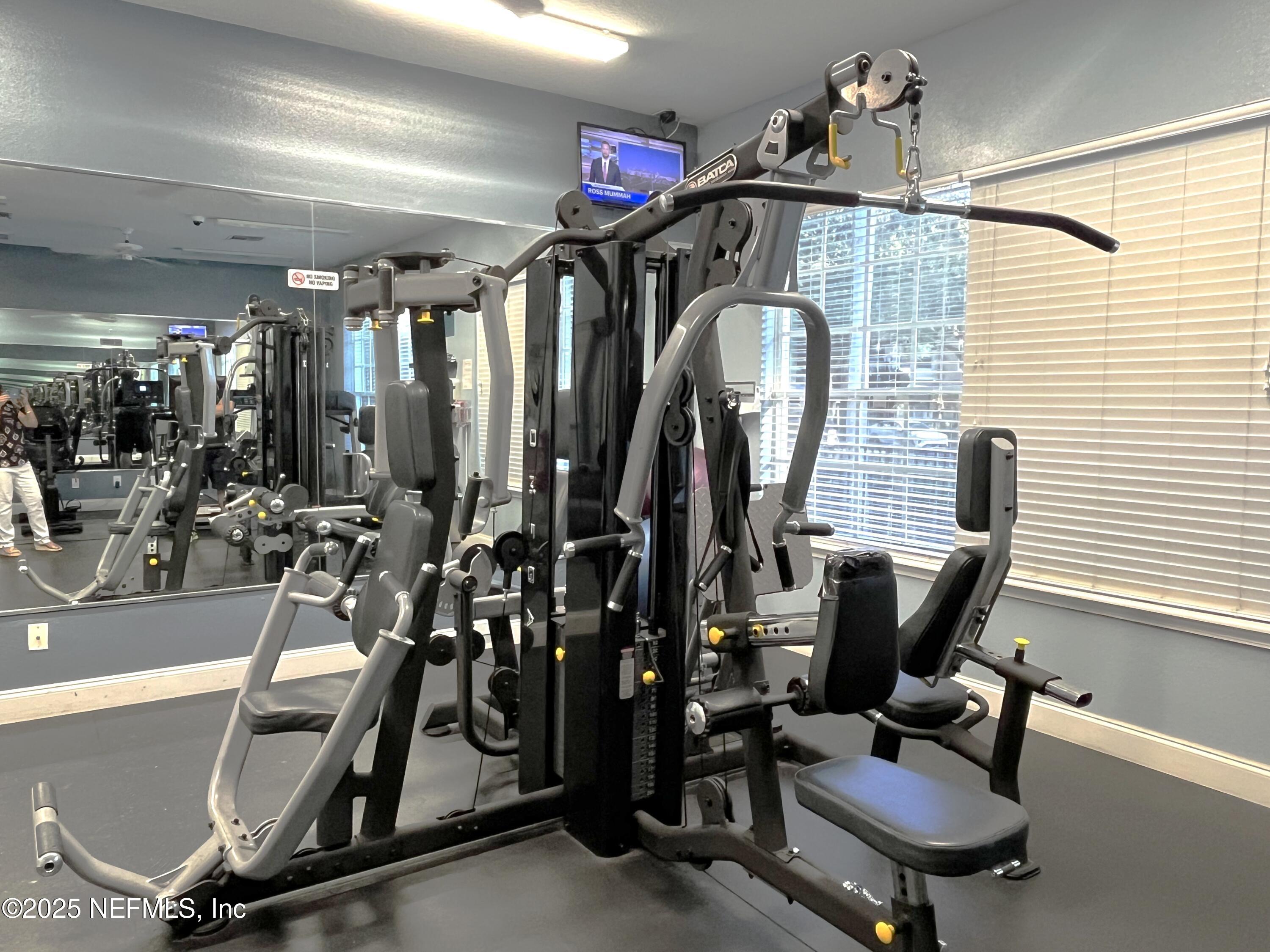 10550 BAYMEADOWS Road 425