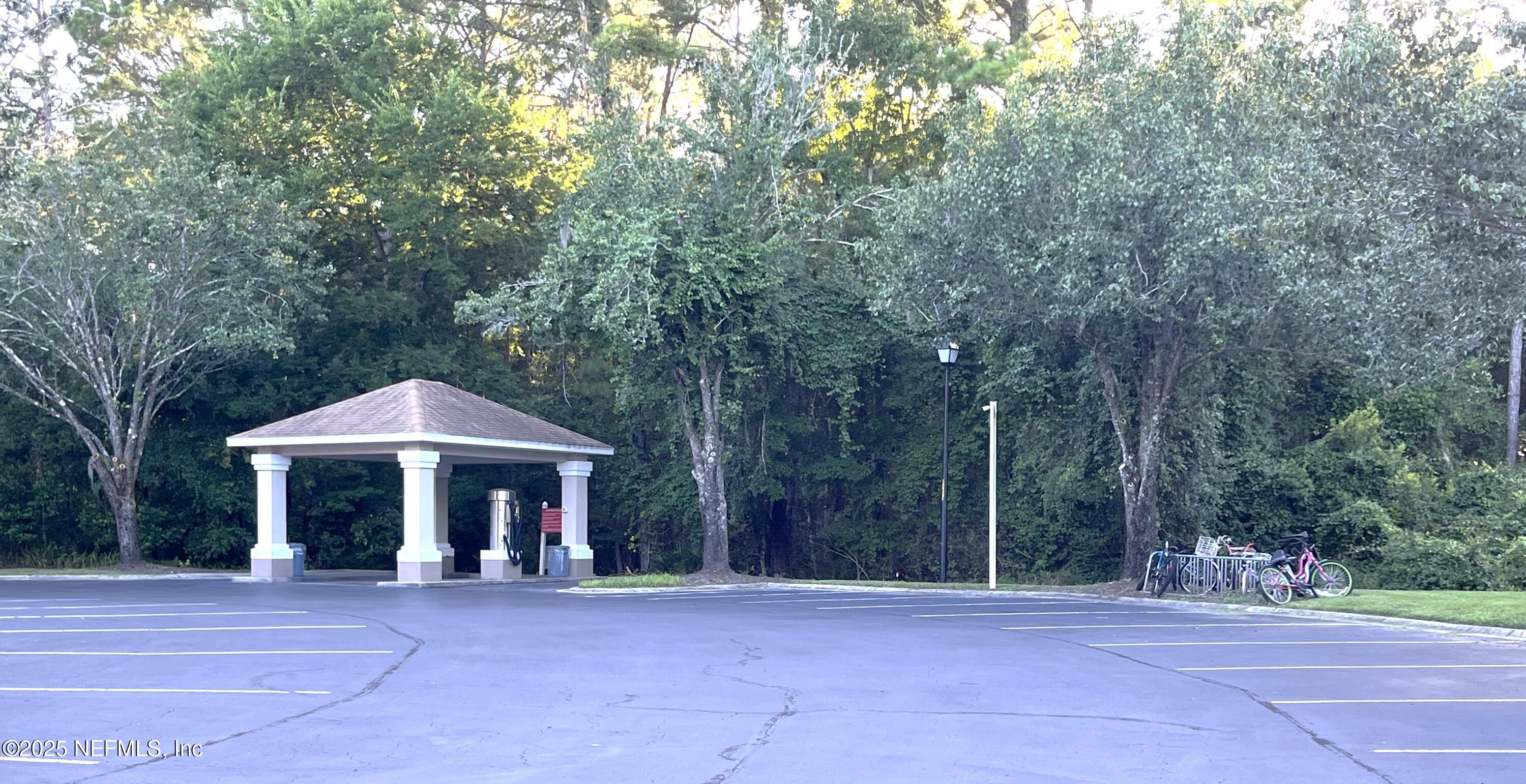 10550 BAYMEADOWS Road 425
