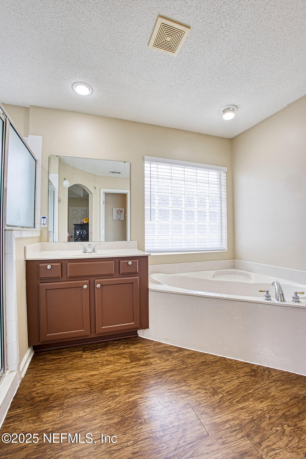 9105 PROSPERITY LAKE Drive