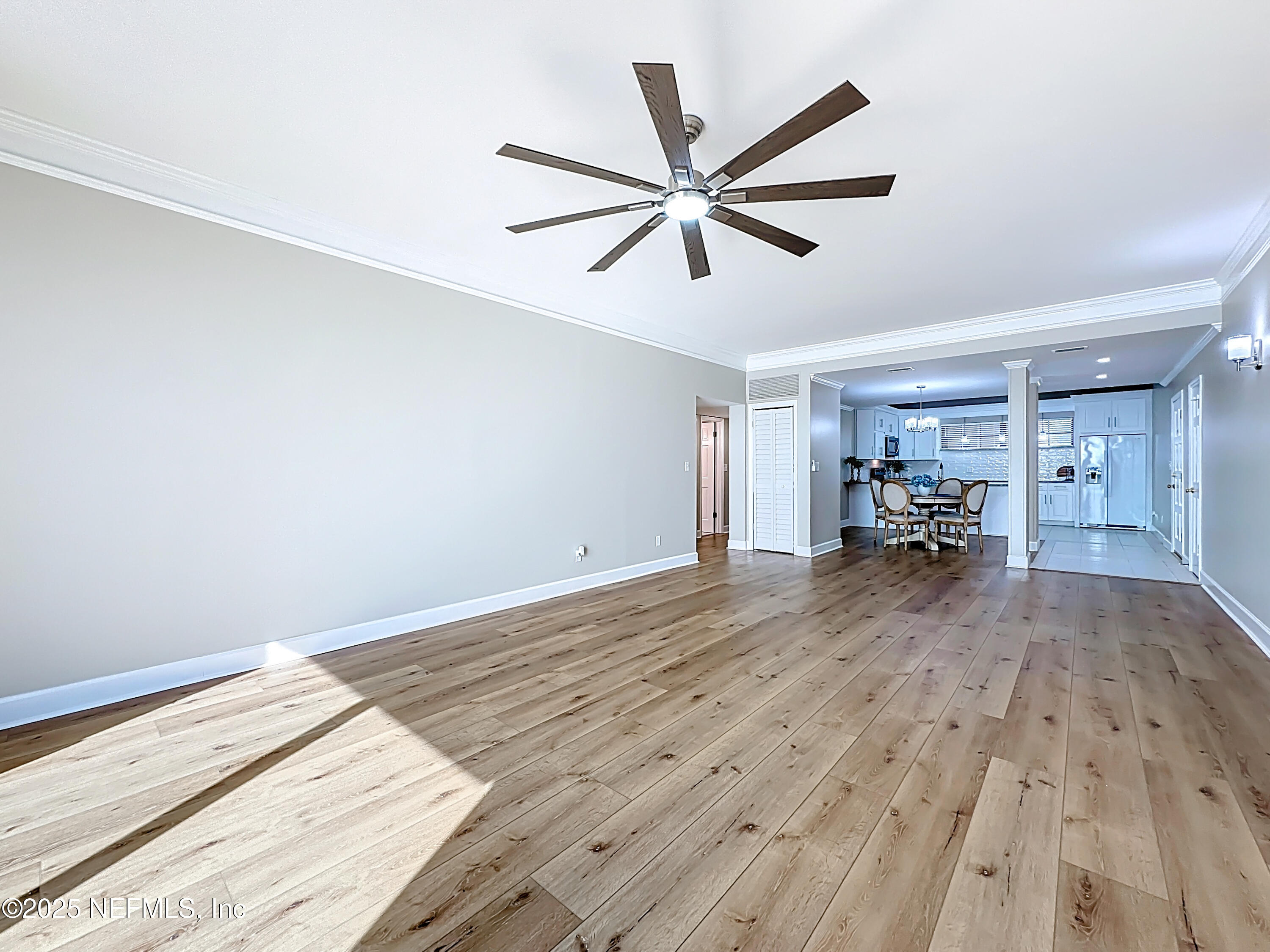 2199 ASTOR Street 403