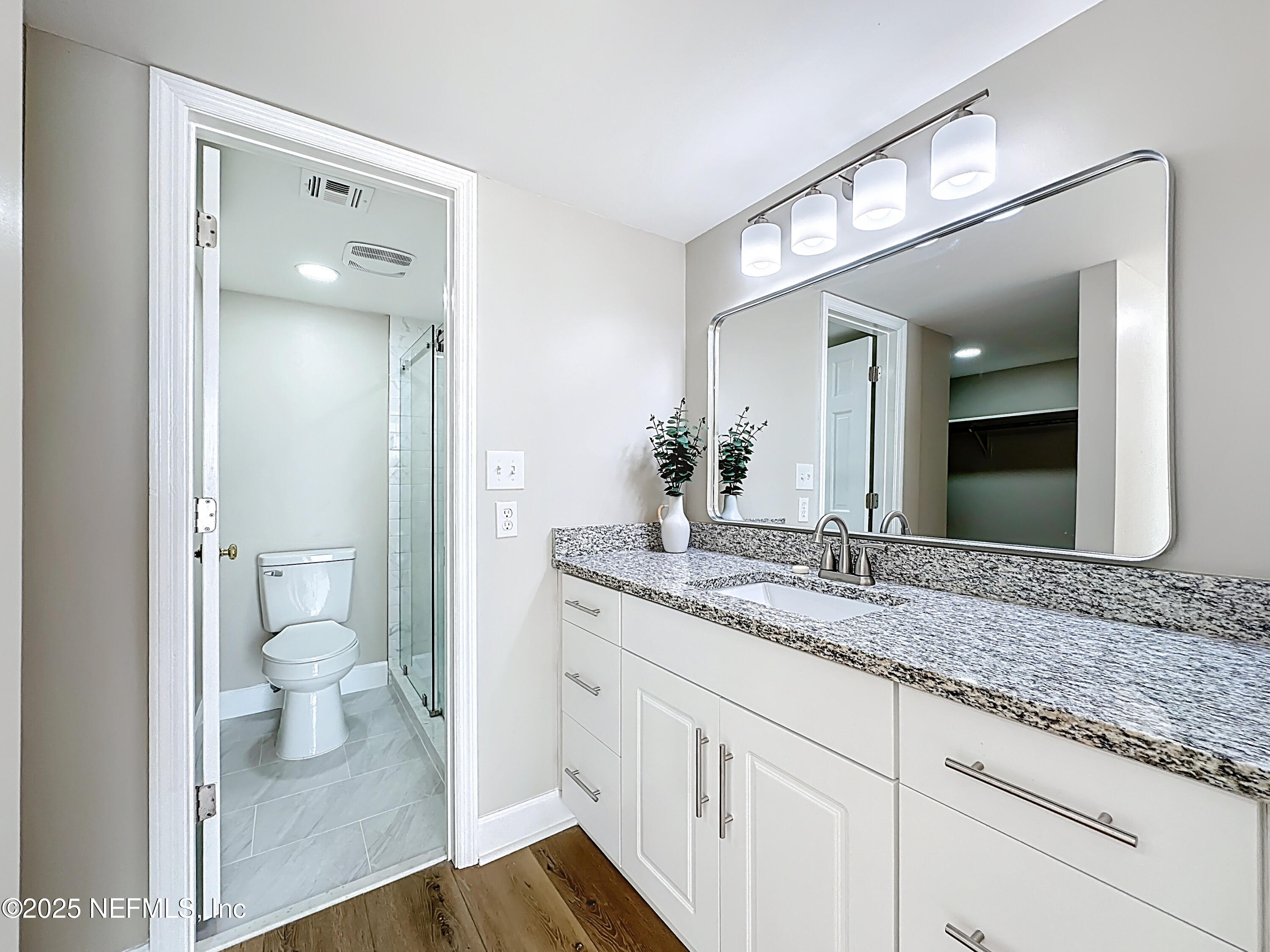 2199 ASTOR Street 403