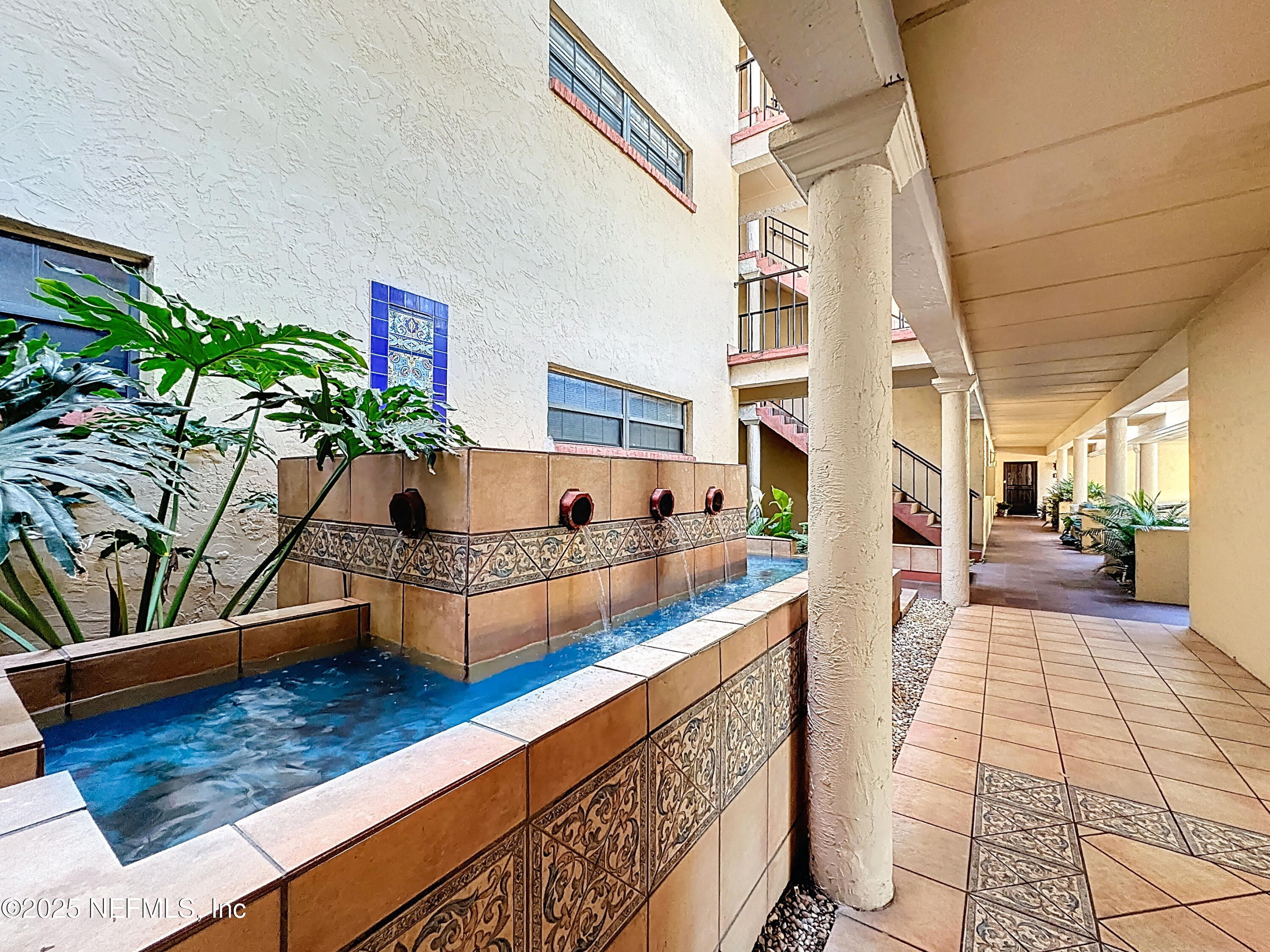 2199 ASTOR Street 403