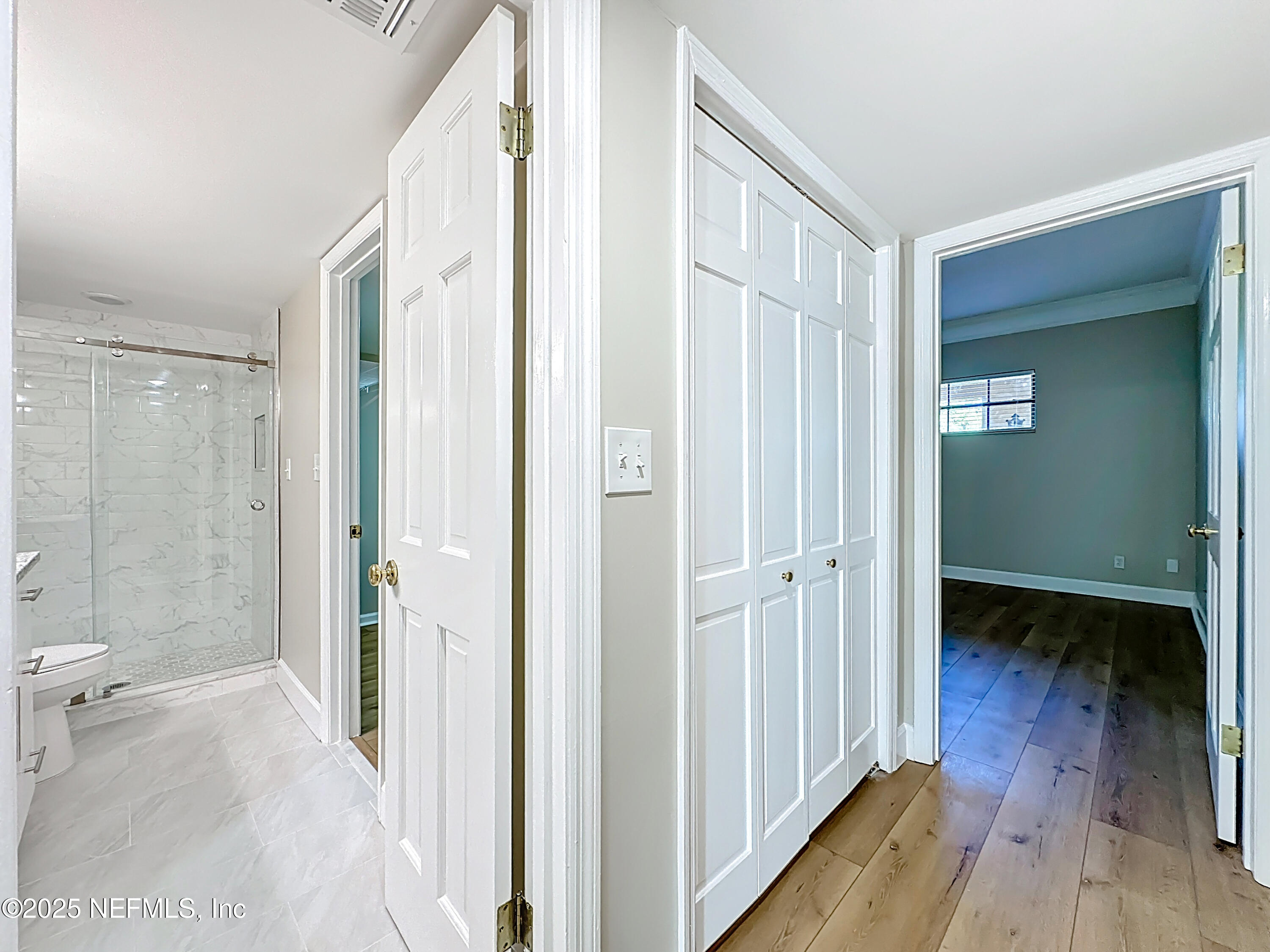 2199 ASTOR Street 403
