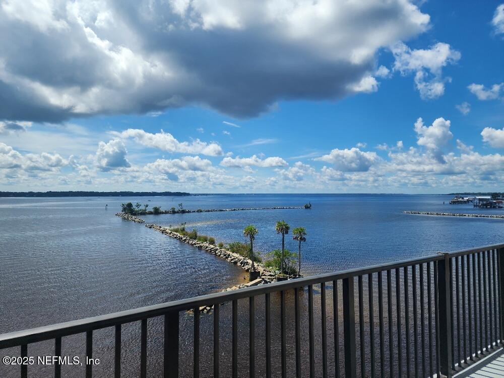 2199 ASTOR Street 403