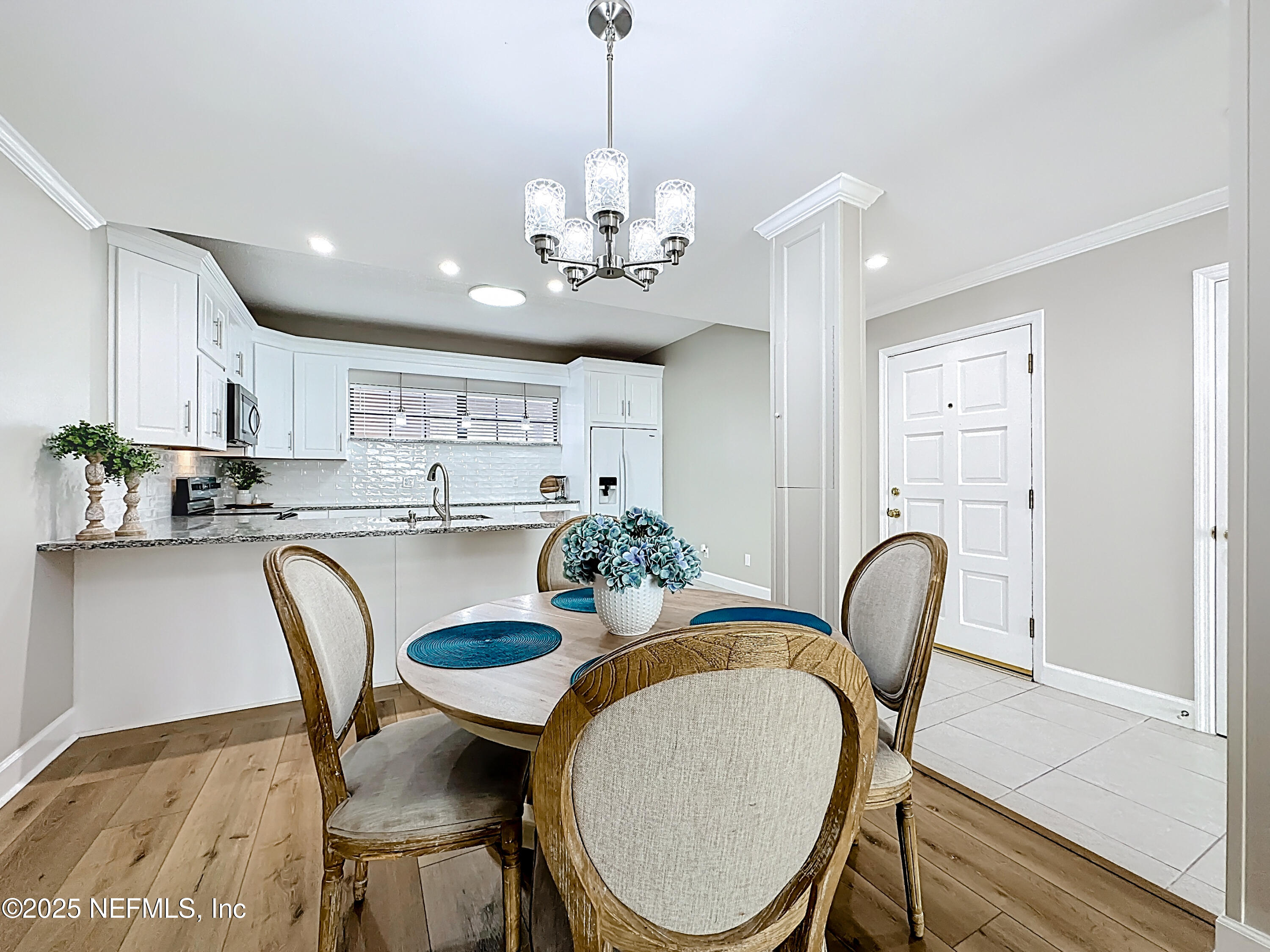 2199 ASTOR Street 403