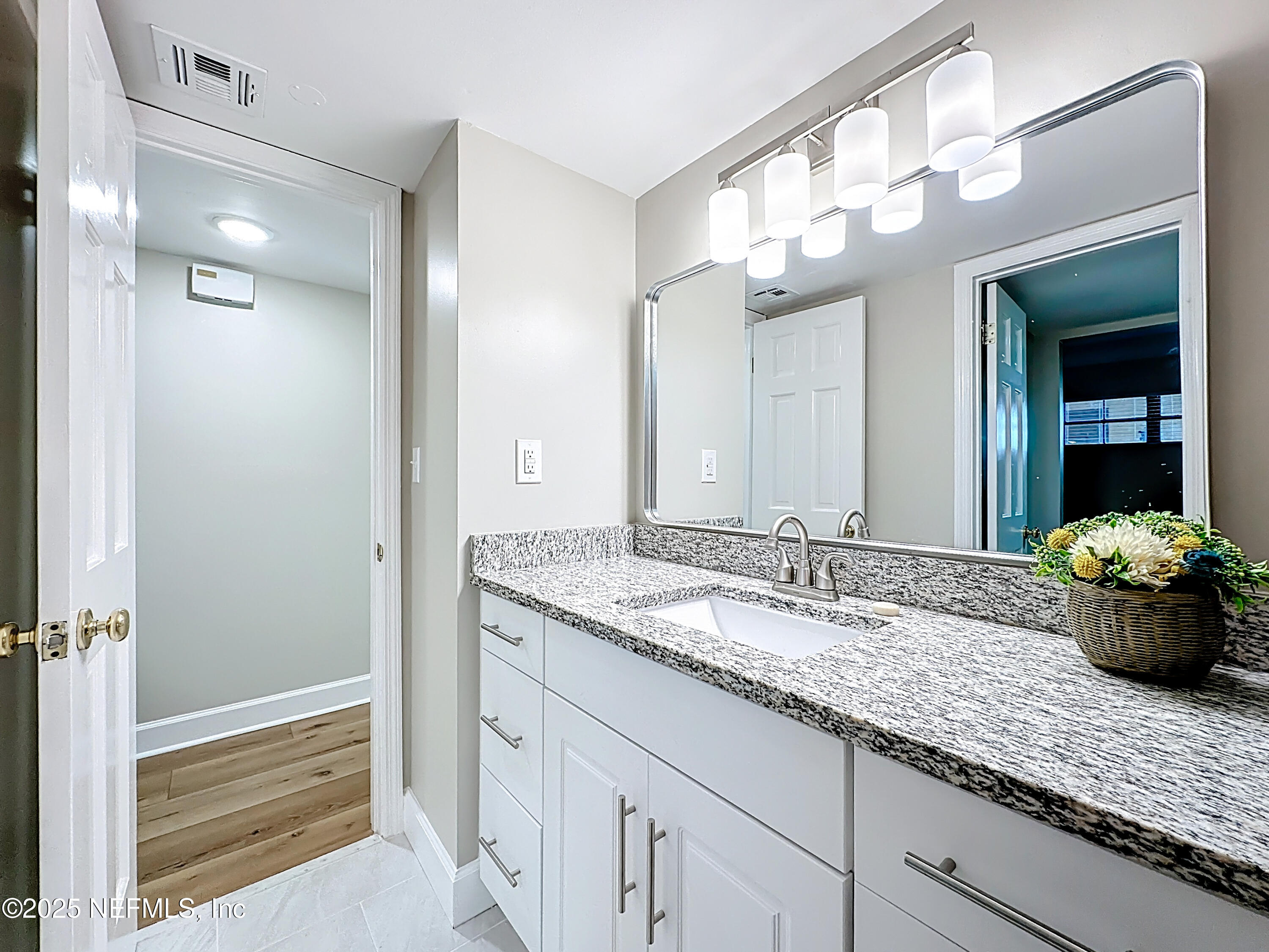 2199 ASTOR Street 403