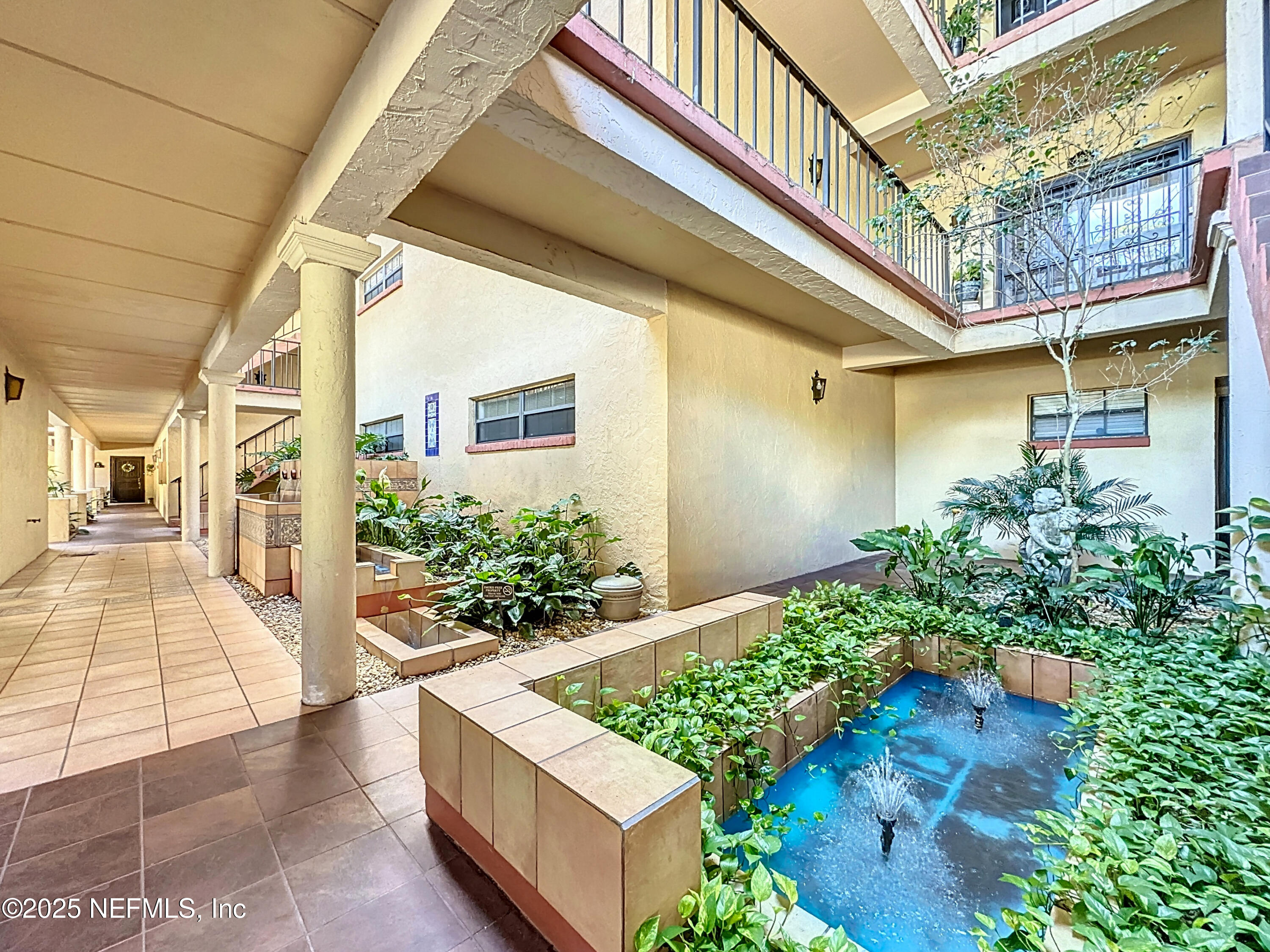 2199 ASTOR Street 403