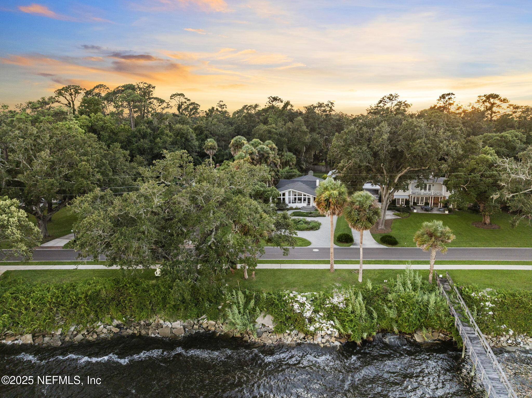 1050 RIVER Road