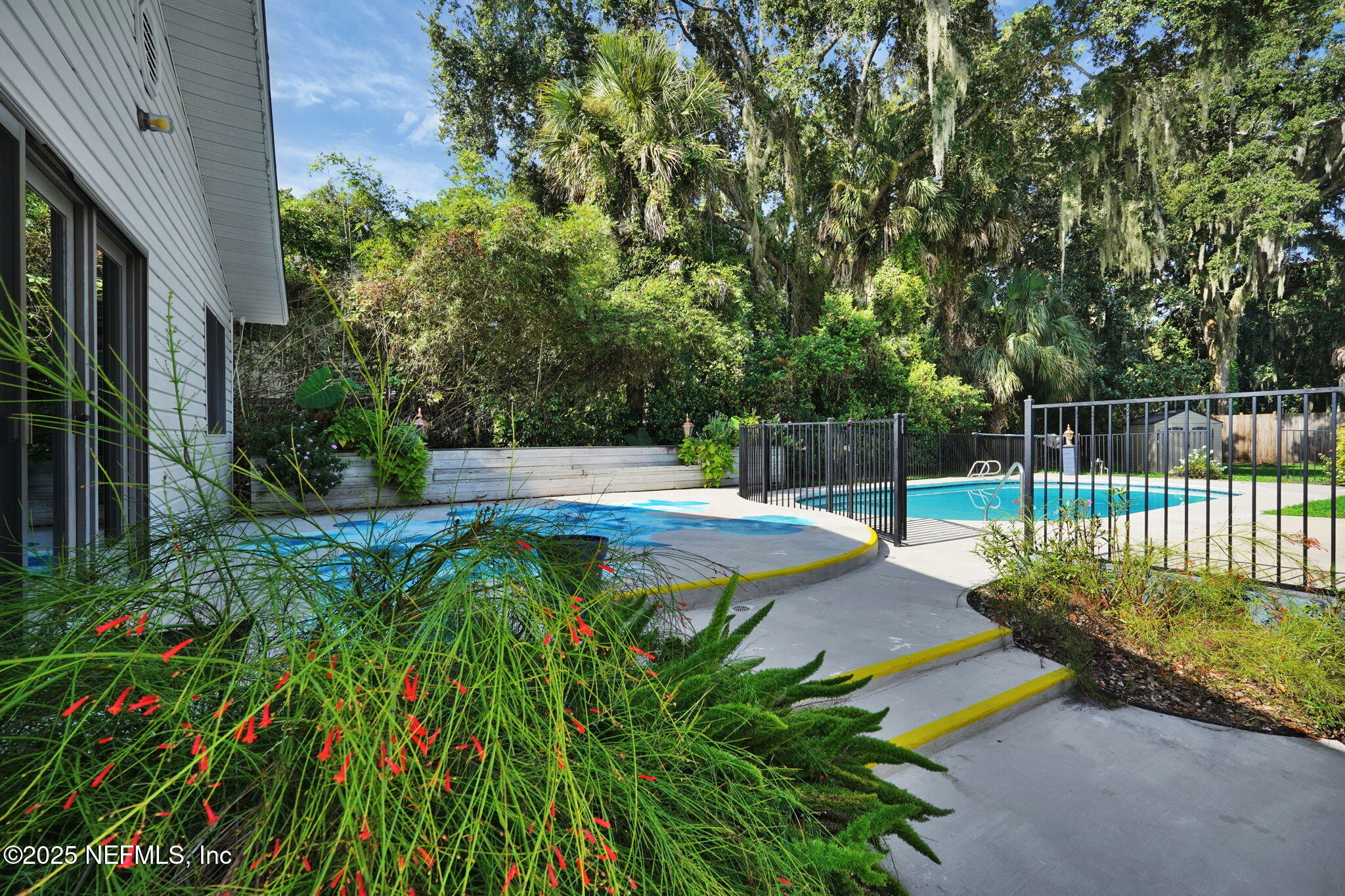1050 RIVER Road