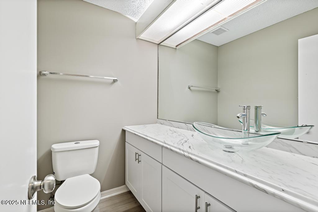 3604 HEATHWOOD Court