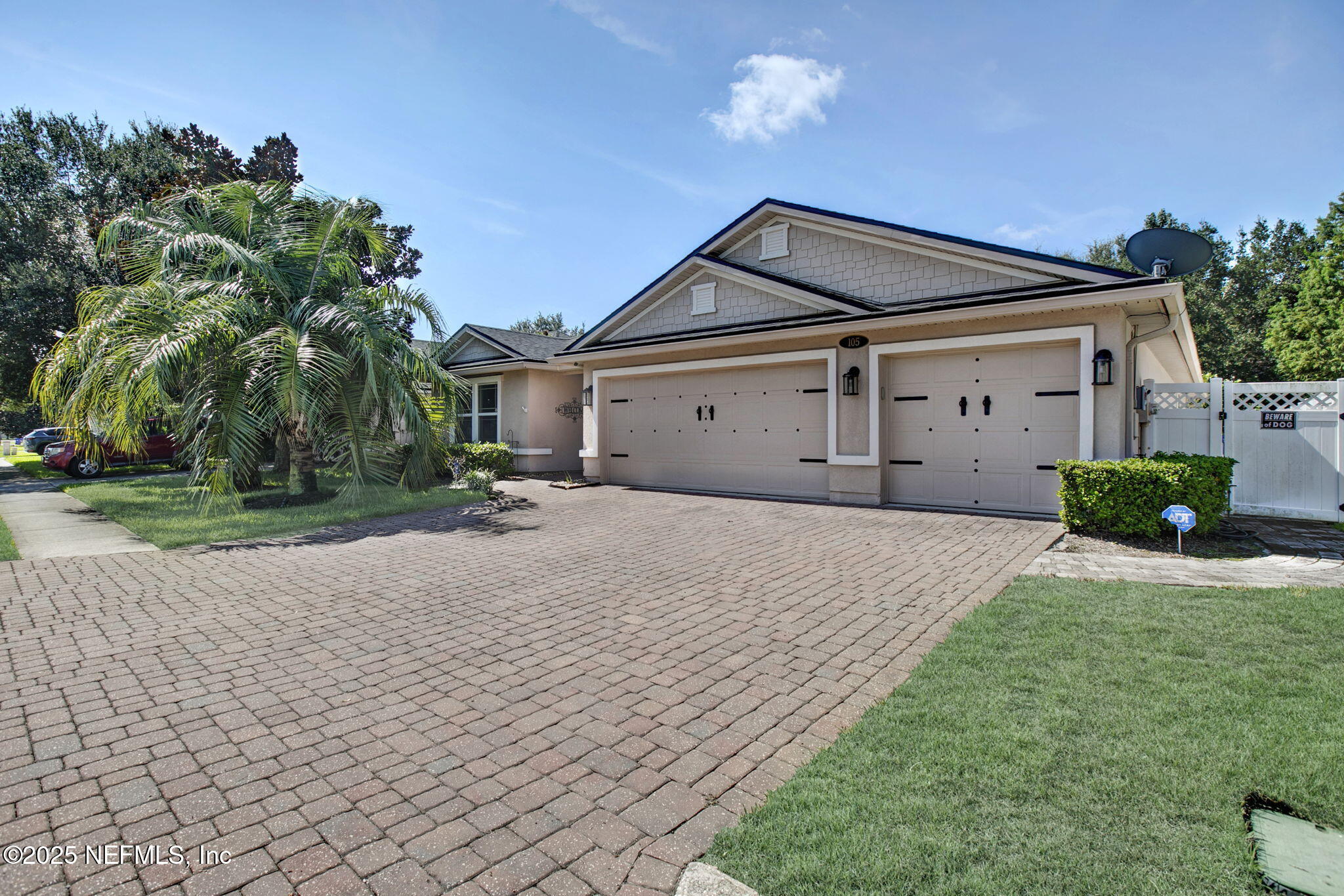 105 RIVER DEE Drive, St. Johns