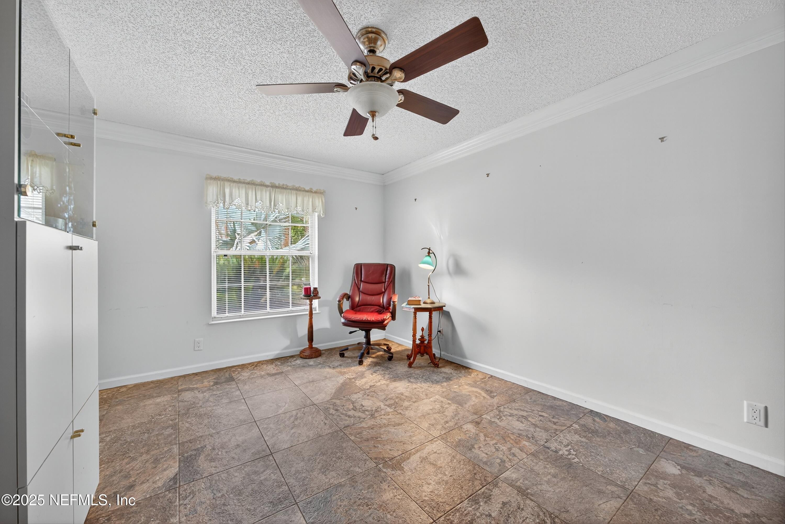 1704 PLANTATION OAKS Drive