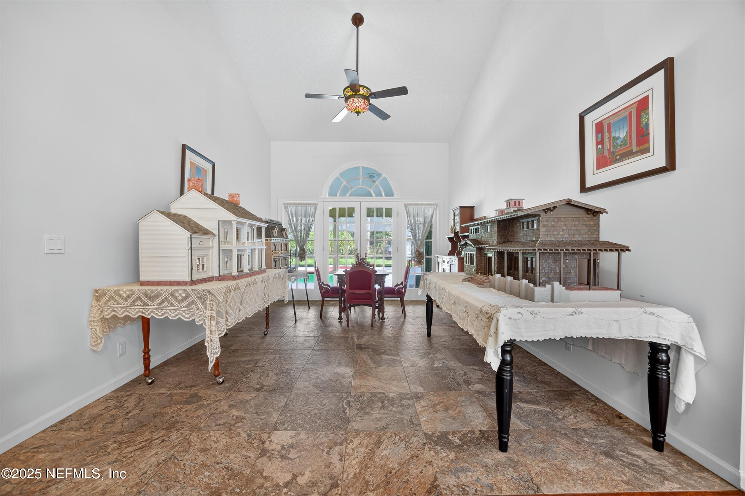 1704 PLANTATION OAKS Drive