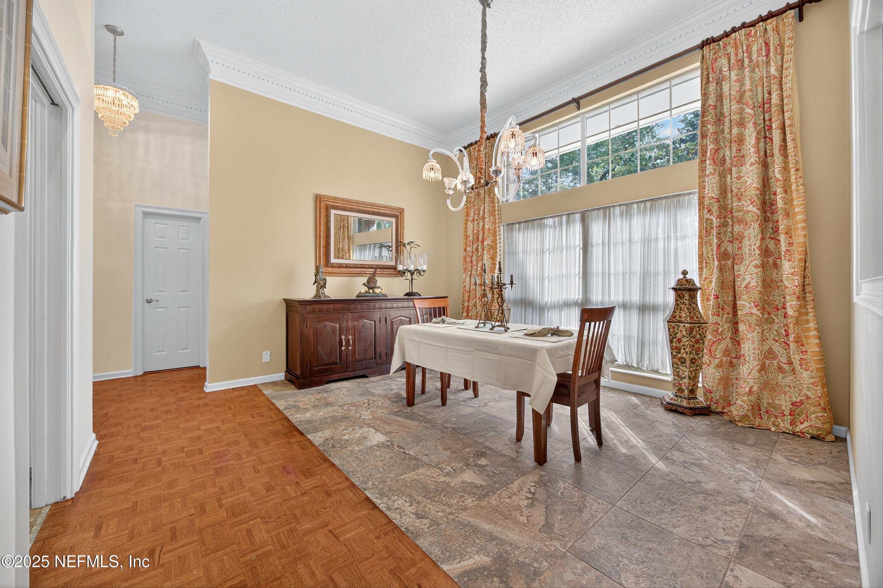 1704 PLANTATION OAKS Drive