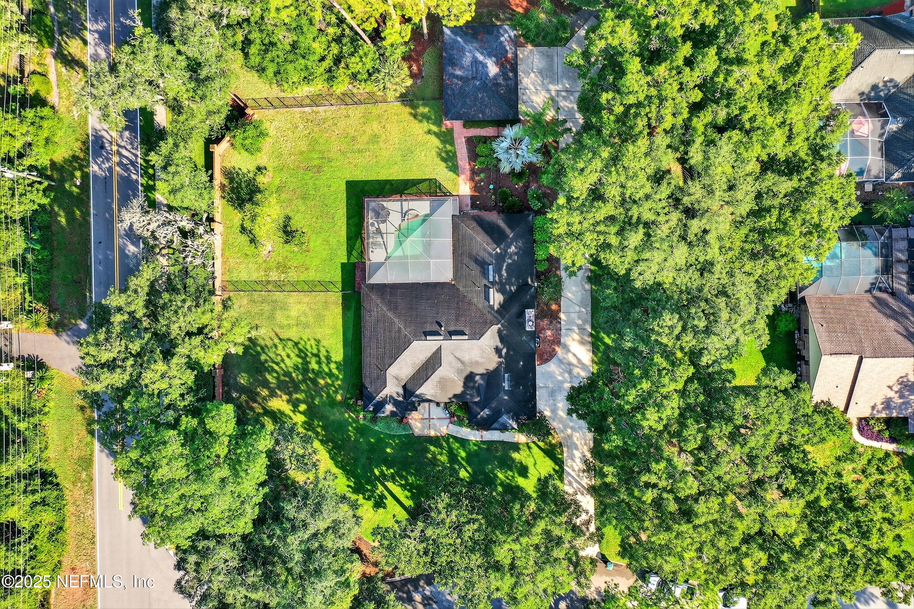 1704 PLANTATION OAKS Drive