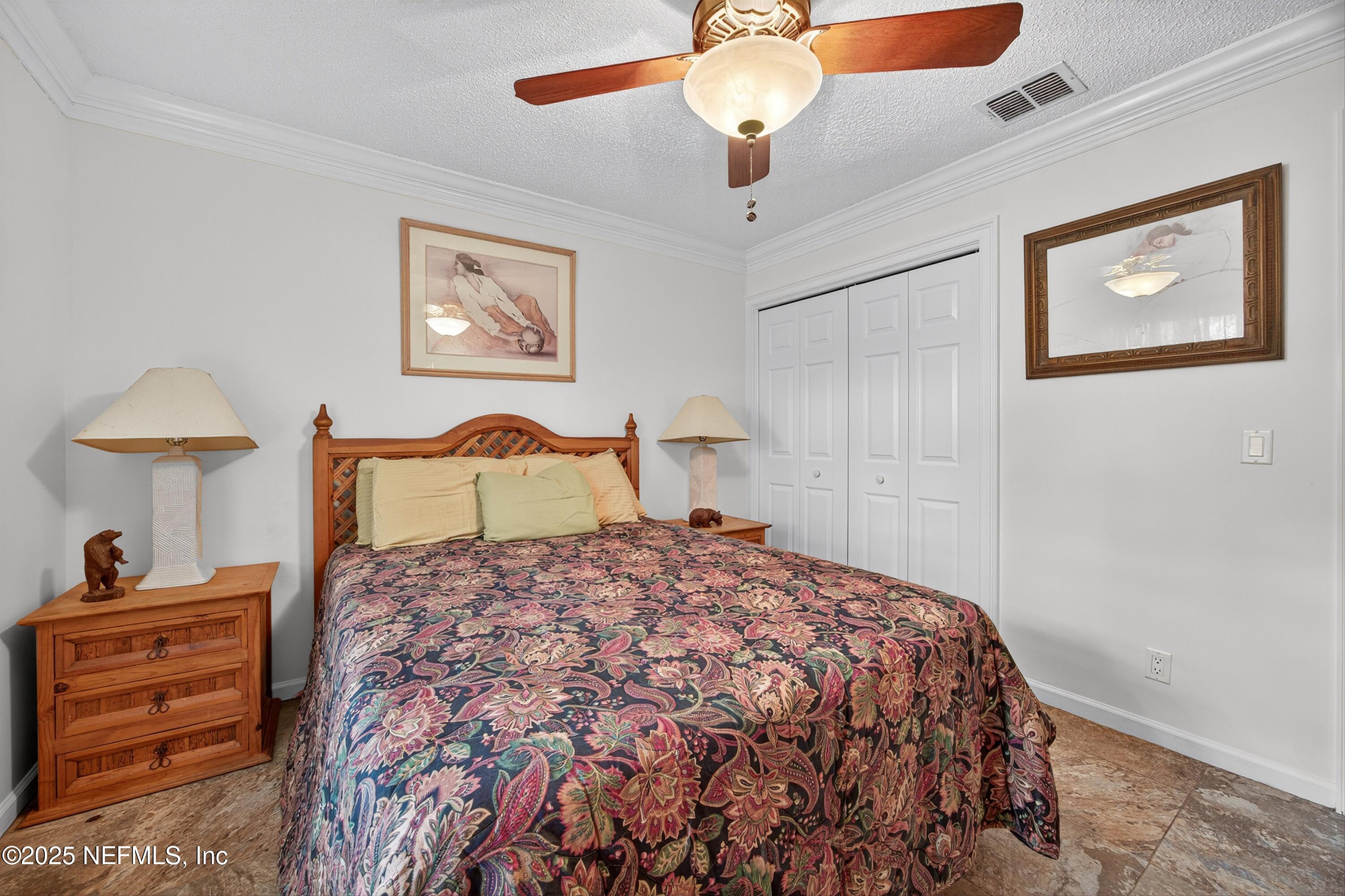 1704 PLANTATION OAKS Drive